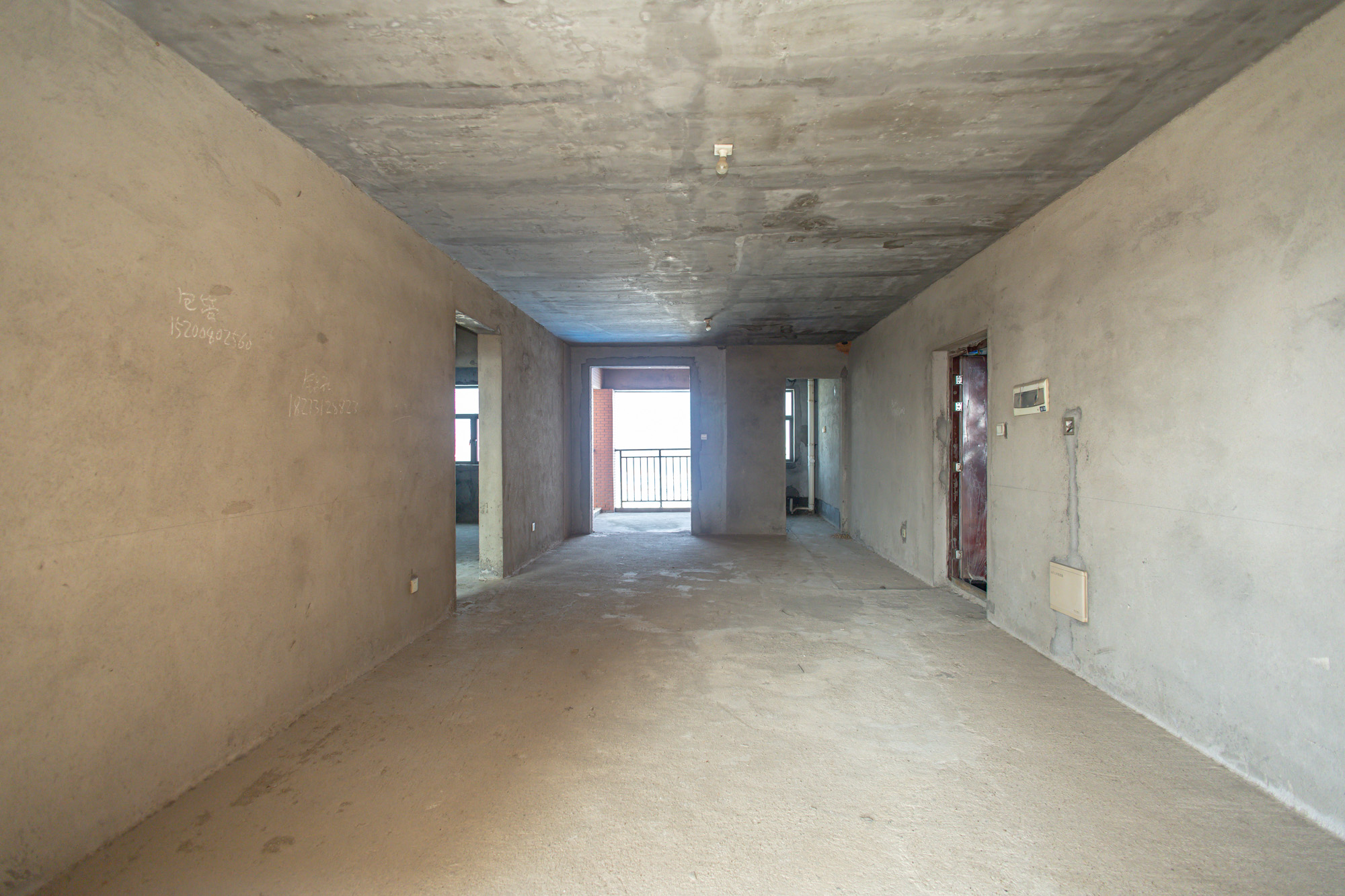 长永佳苑  2室2厅1卫    51.8万 长永佳苑  2室2厅1卫    51.8万客厅