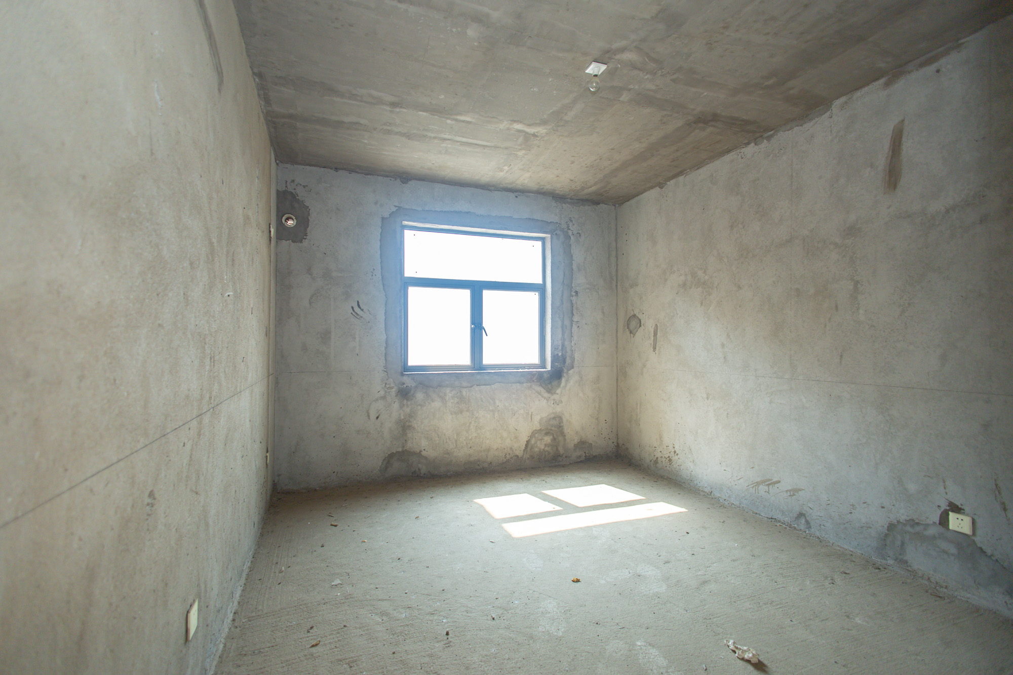 长永佳苑  2室2厅1卫    51.8万 长永佳苑  2室2厅1卫    51.8万卧室