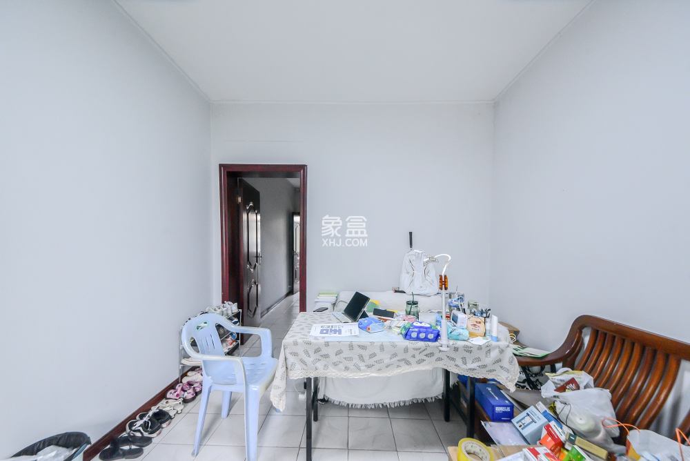 茶馆屋  1室1厅1卫   28.00万