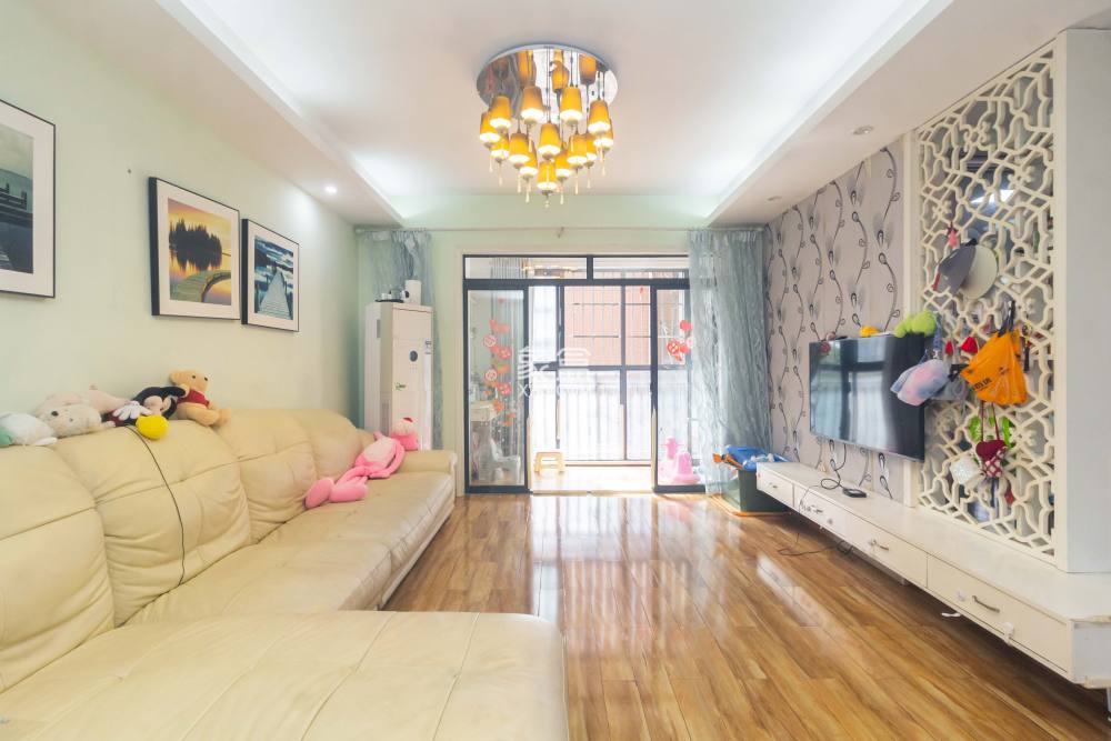 高林仕家  3室2厅1卫    75.0万