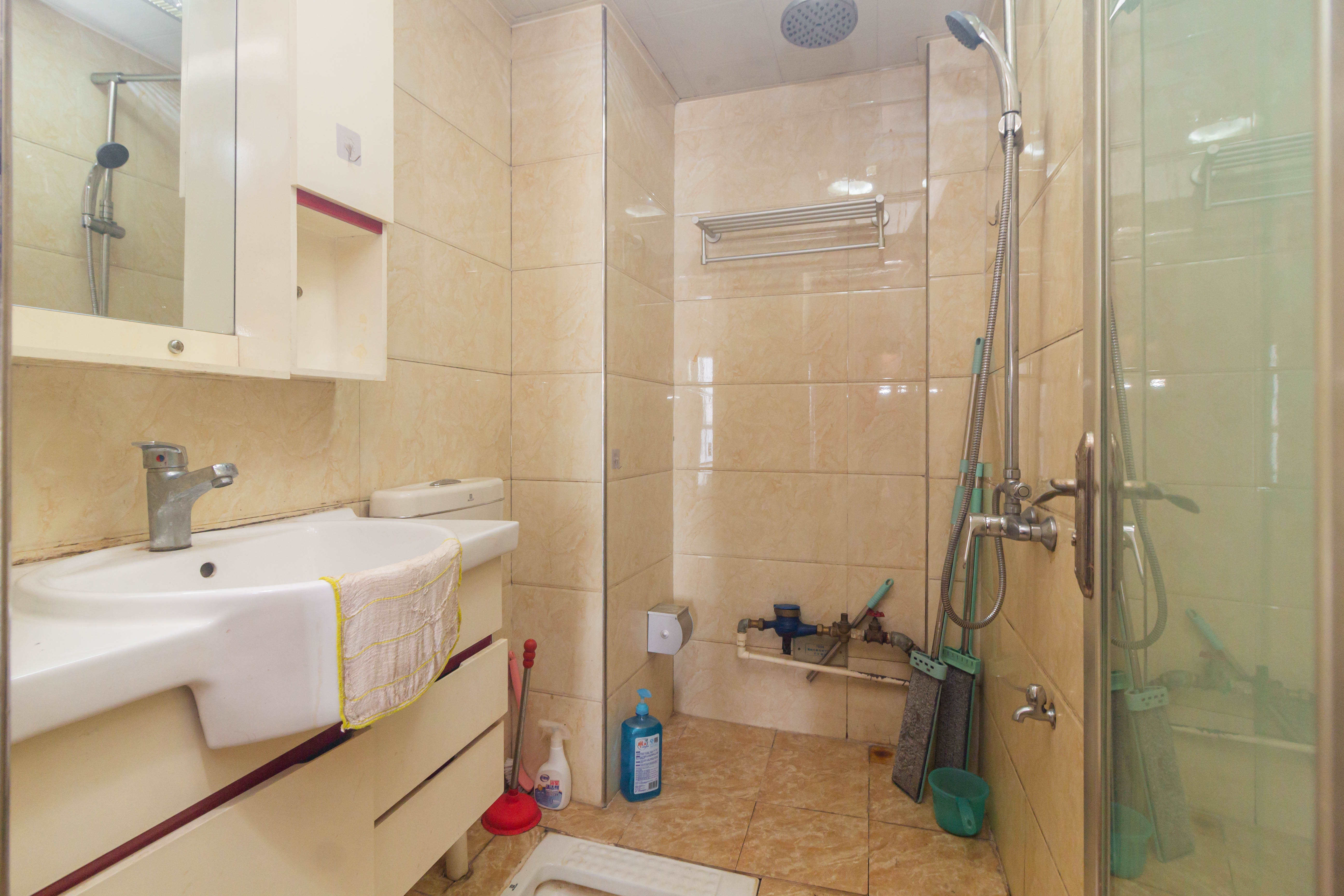 爵士湘  1室1厅1卫    29.0万卫生间