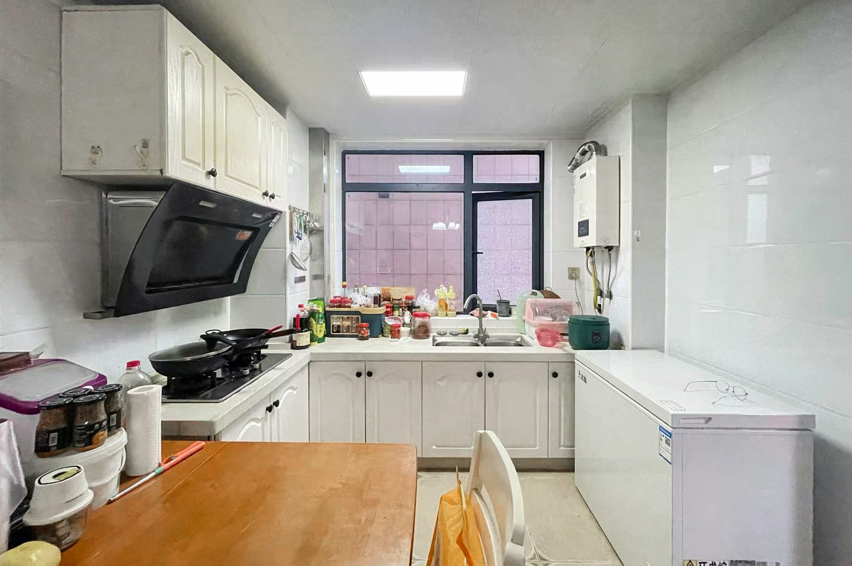 佳兴国际汇 2室1厅1卫 72.0万 佳兴国际汇 2室1厅1卫 72.0万厨房