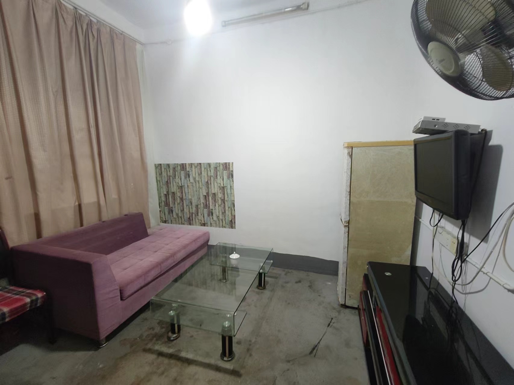 紫藤苑民主村 2室1厅1卫 9.8万 紫藤苑民主村 2室1厅1卫 9.8万室内图