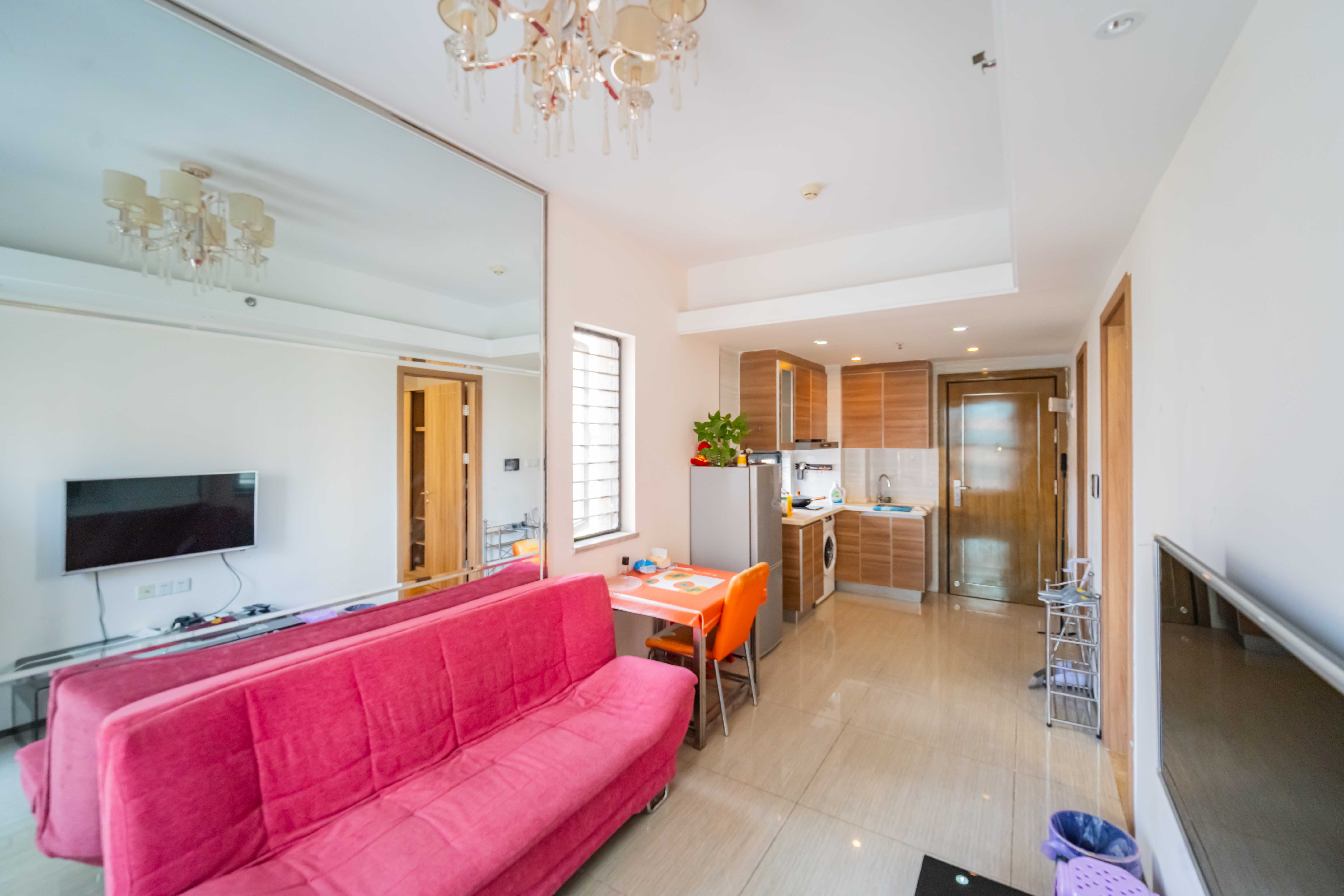 恒大国际广场  1室1厅1卫    28.0万 恒大国际广场  1室1厅1卫    28.0万客厅