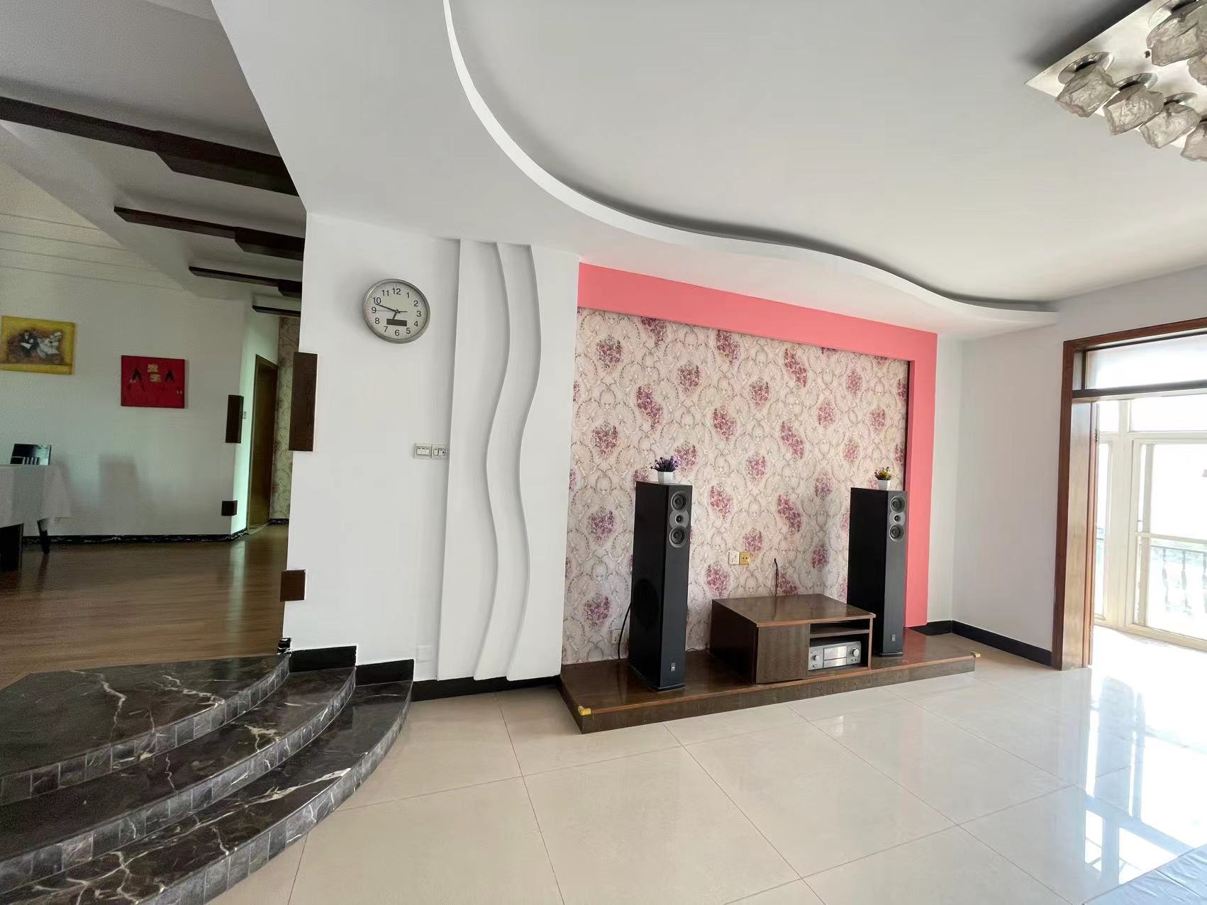 熹悦花都 7室2厅2卫 39.8万 熹悦花都 7室2厅2卫 39.8万室内图