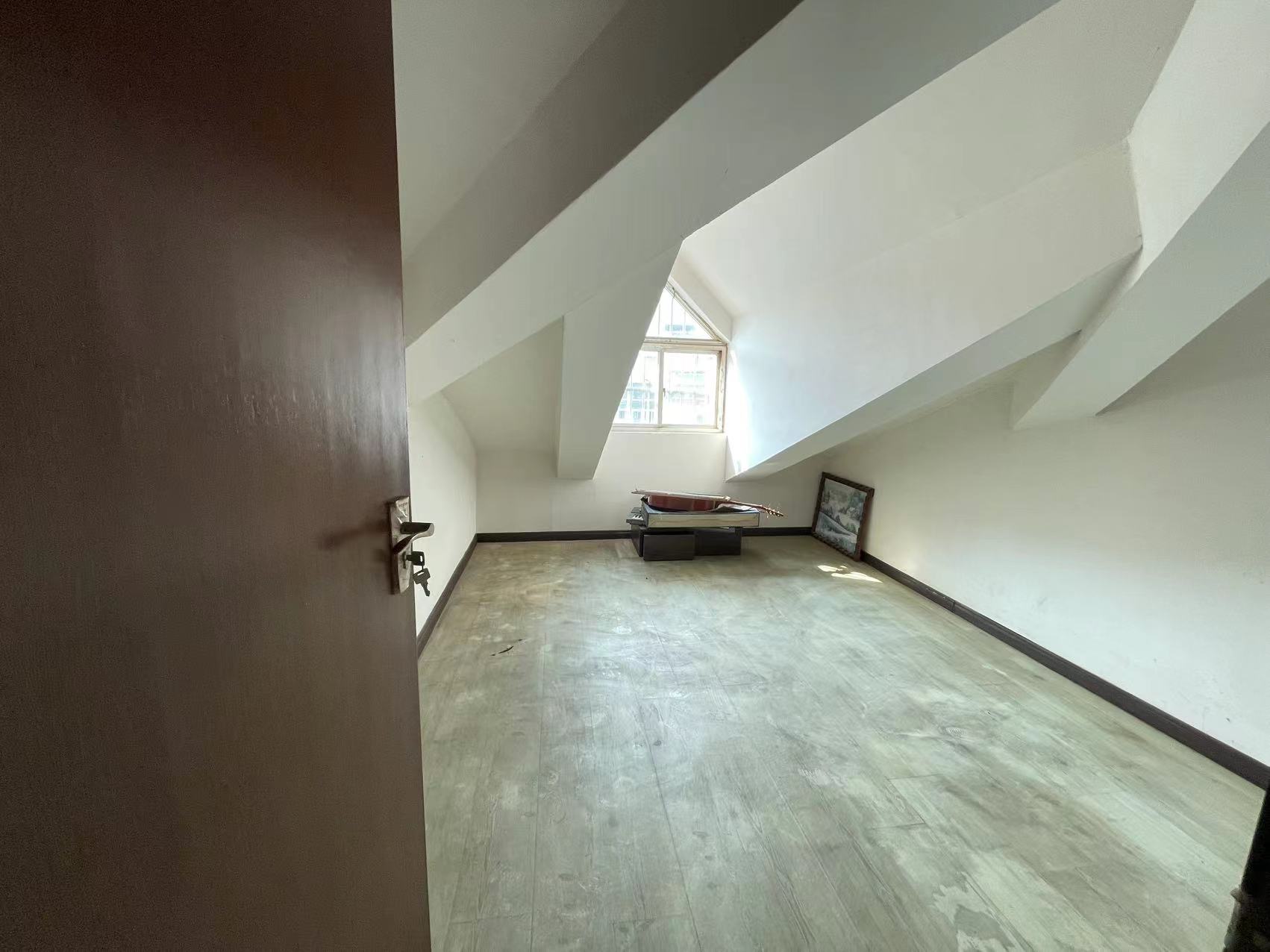 熹悦花都 7室2厅2卫 39.8万 熹悦花都 7室2厅2卫 39.8万室内图