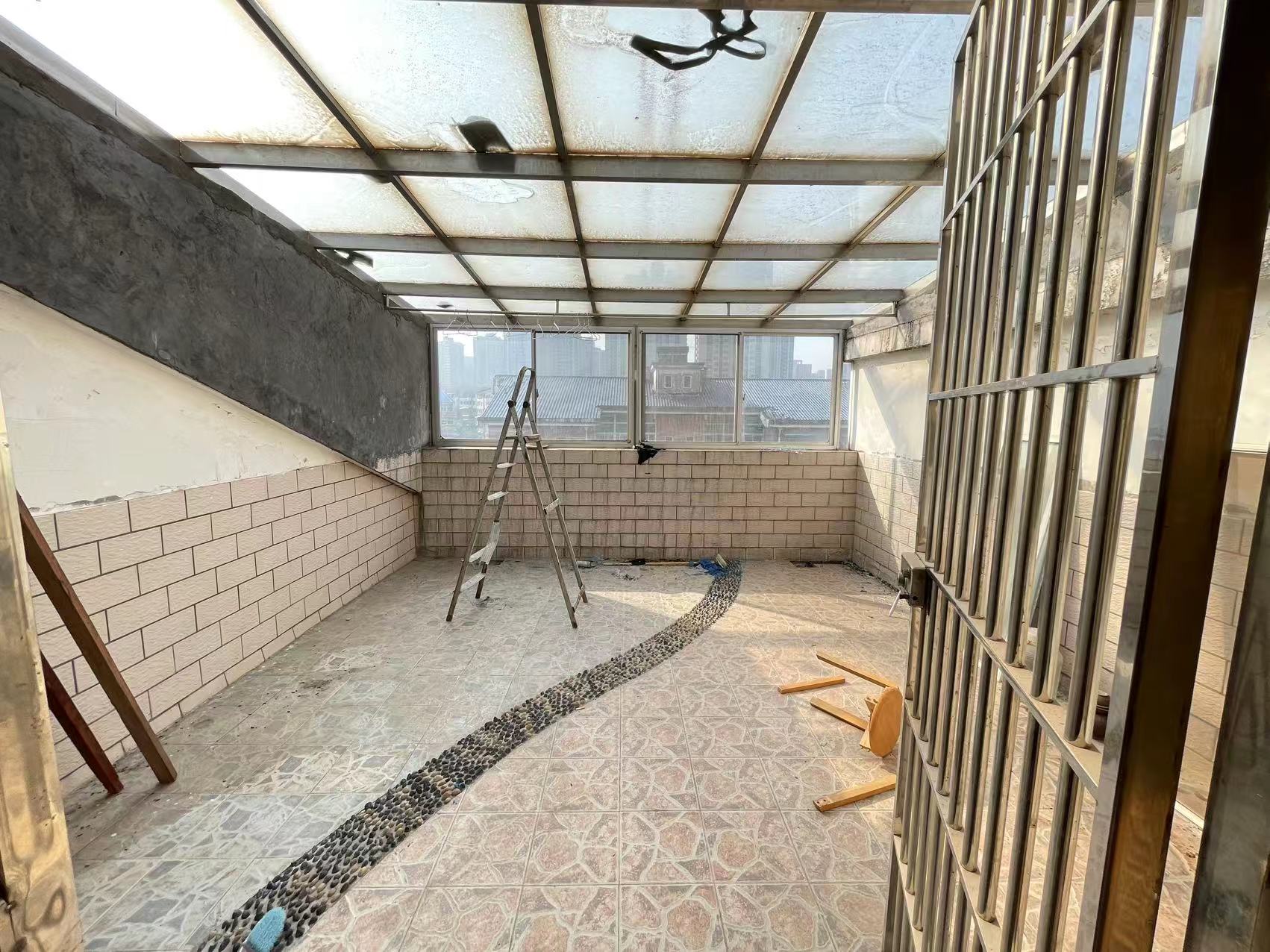 熹悦花都 7室2厅2卫 39.8万 熹悦花都 7室2厅2卫 39.8万室内图