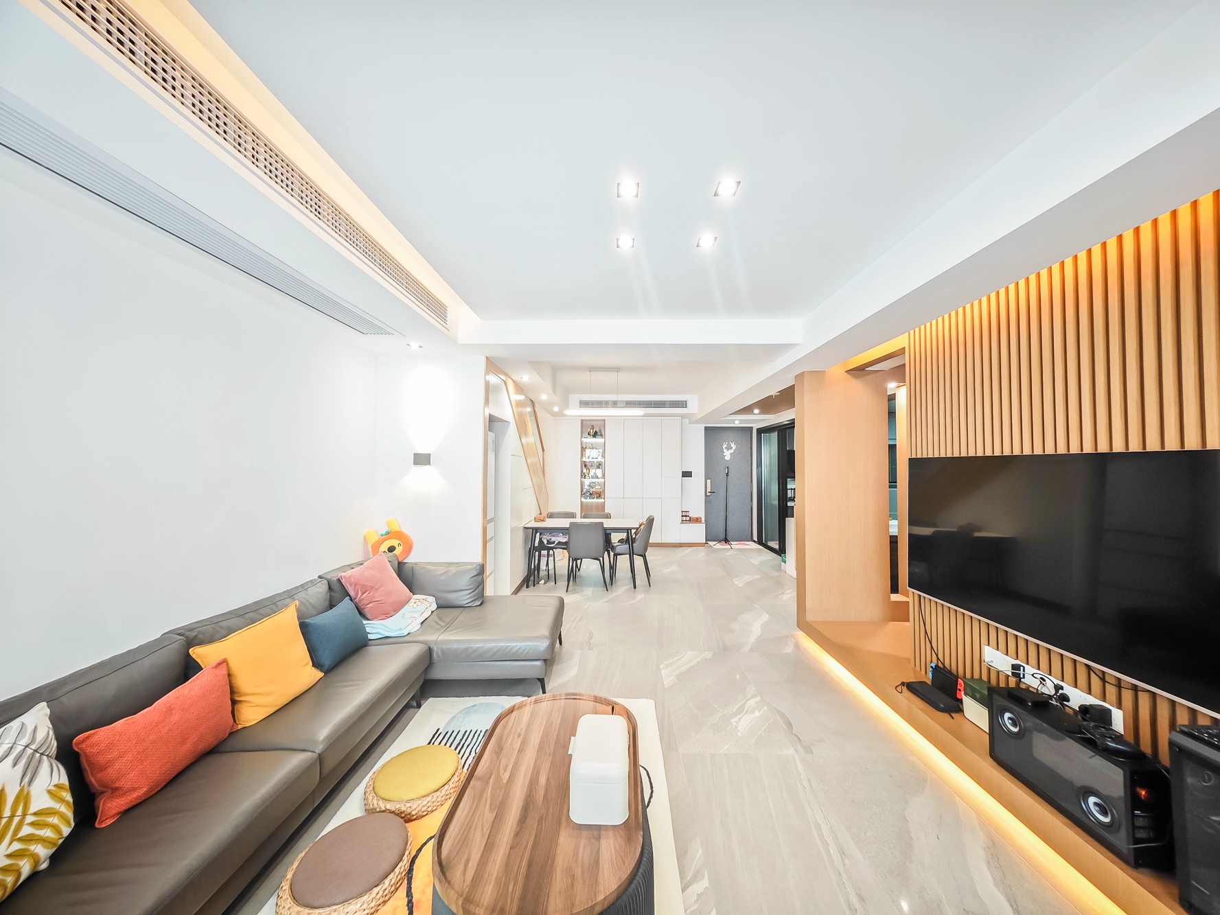 建发中央悦府  3室2厅2卫   228.00万