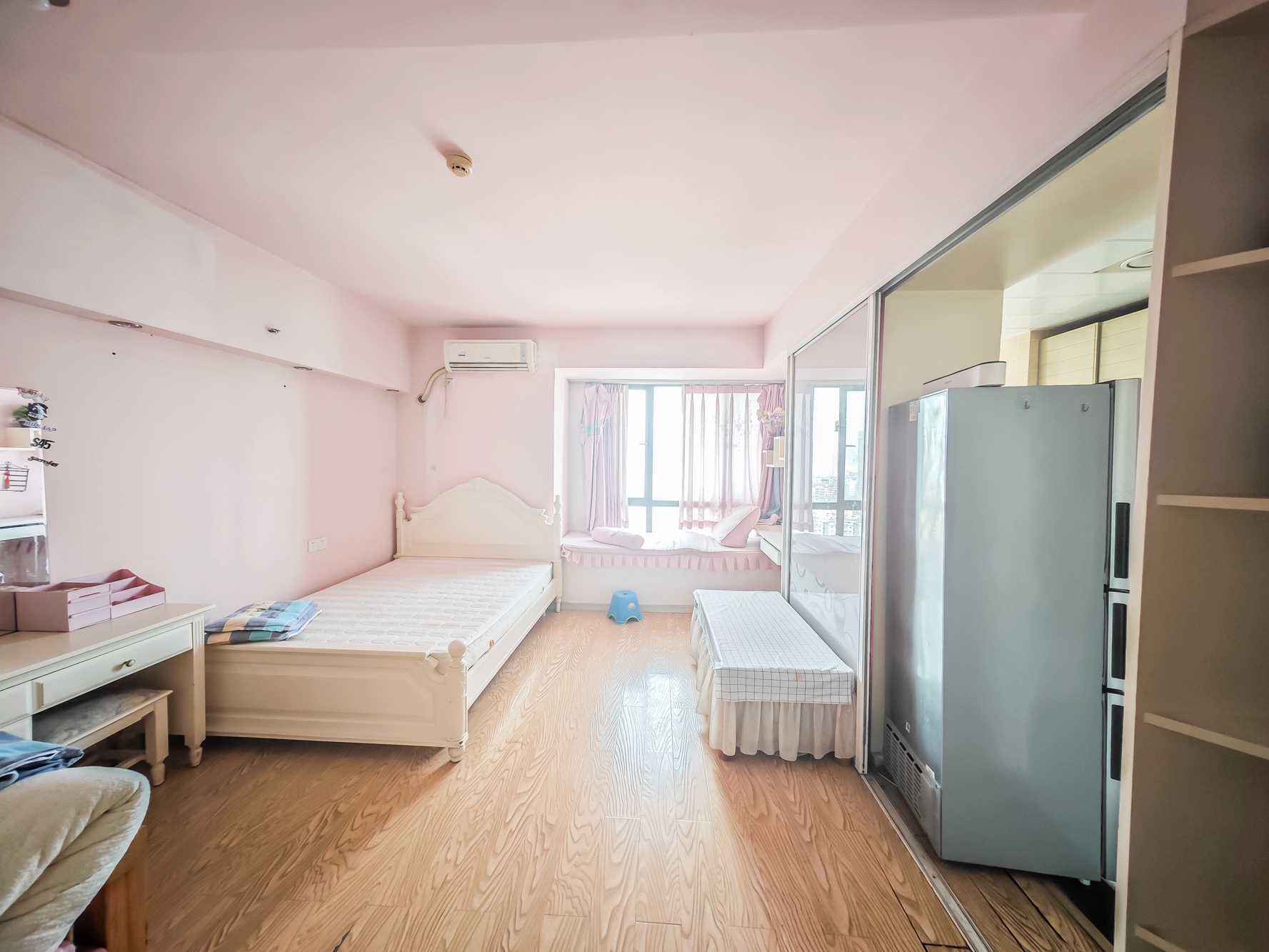 凯轩云顶  1室1厅1卫    28.28万 凯轩云顶  1室1厅1卫    28.28万卧室