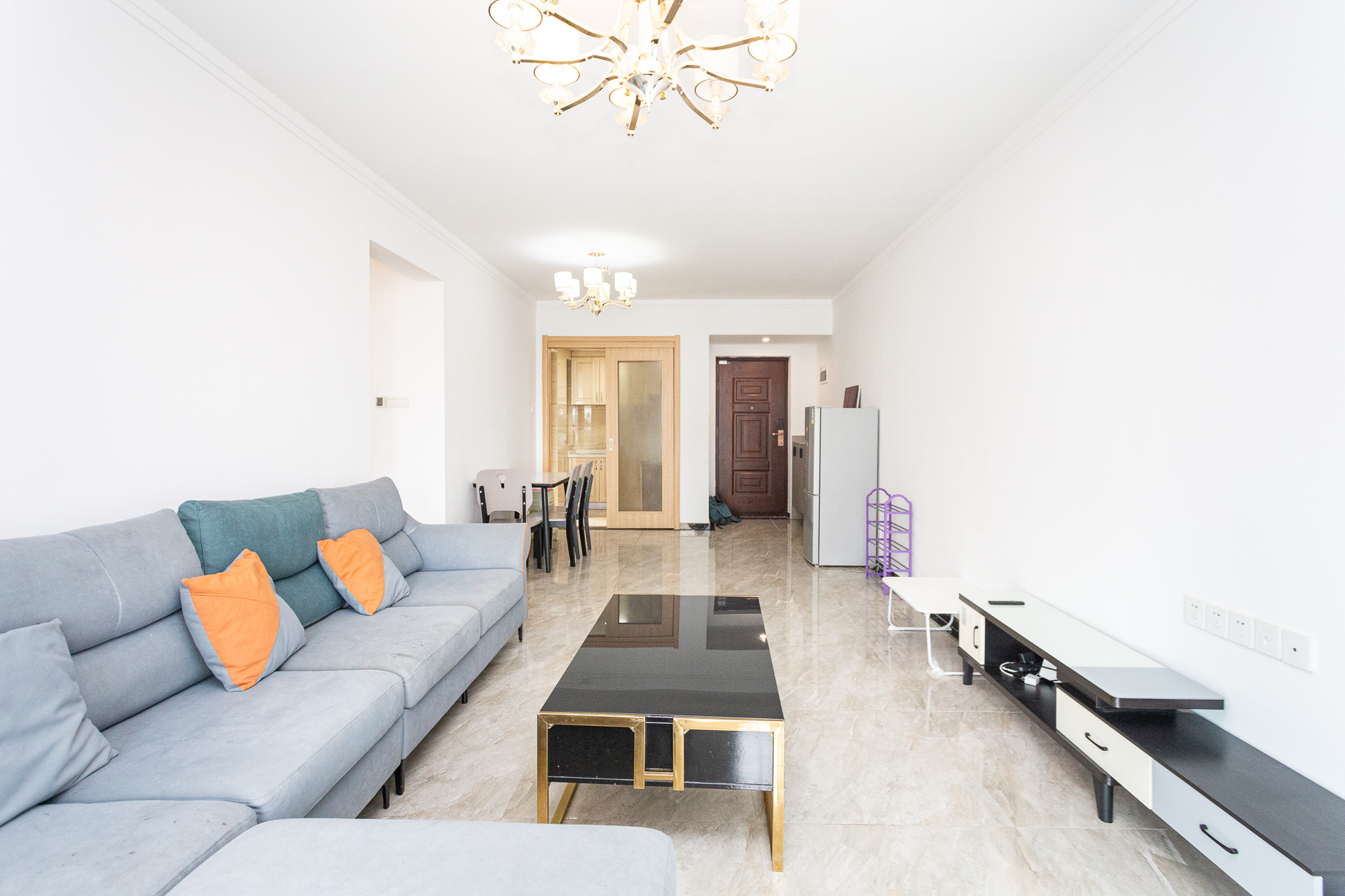 万润滨江天著 1室0厅0卫 118.0万 万润滨江天著 1室0厅0卫 118.0万客厅