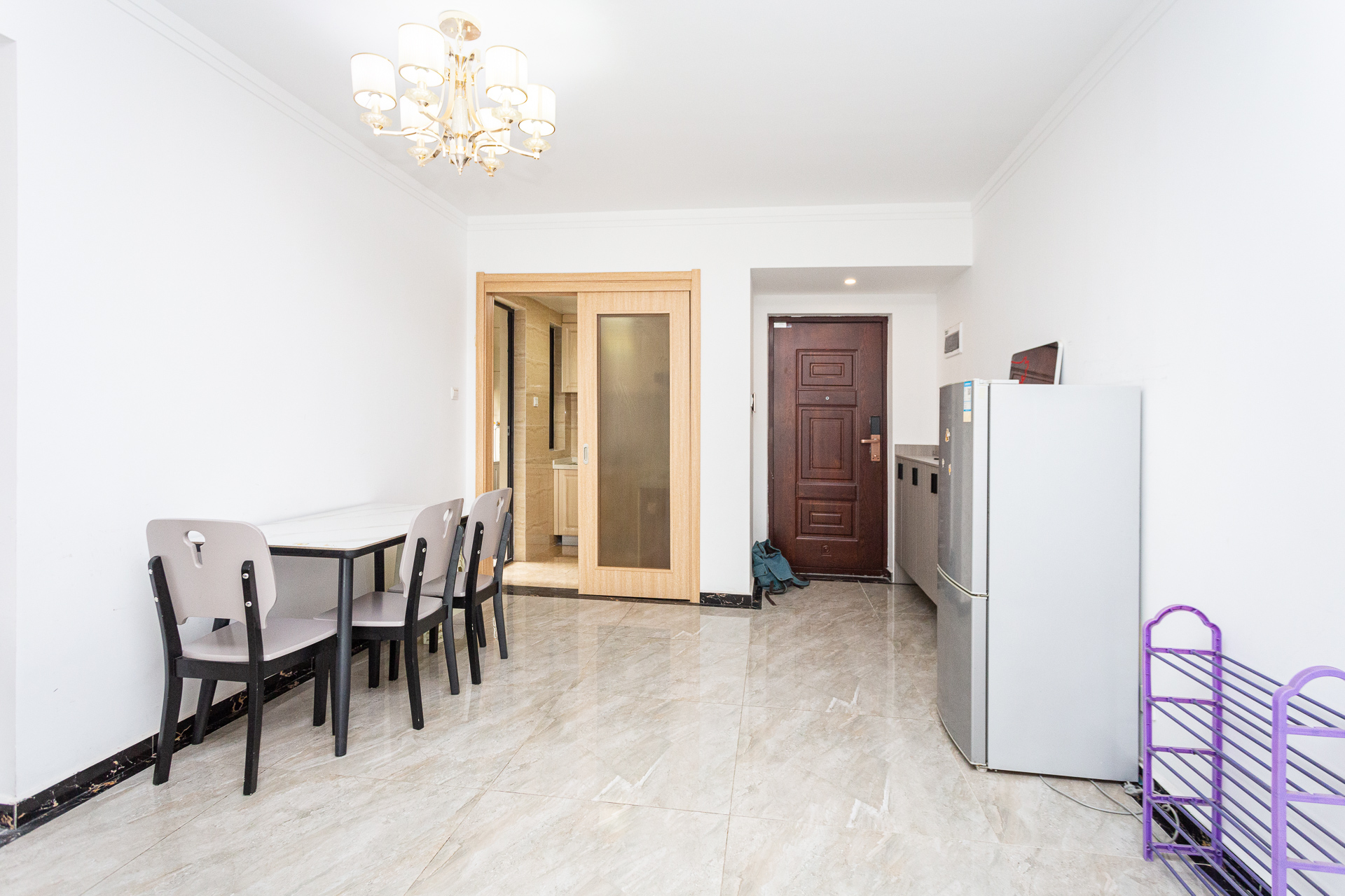 万润滨江天著 1室0厅0卫 118.0万 万润滨江天著 1室0厅0卫 118.0万客厅