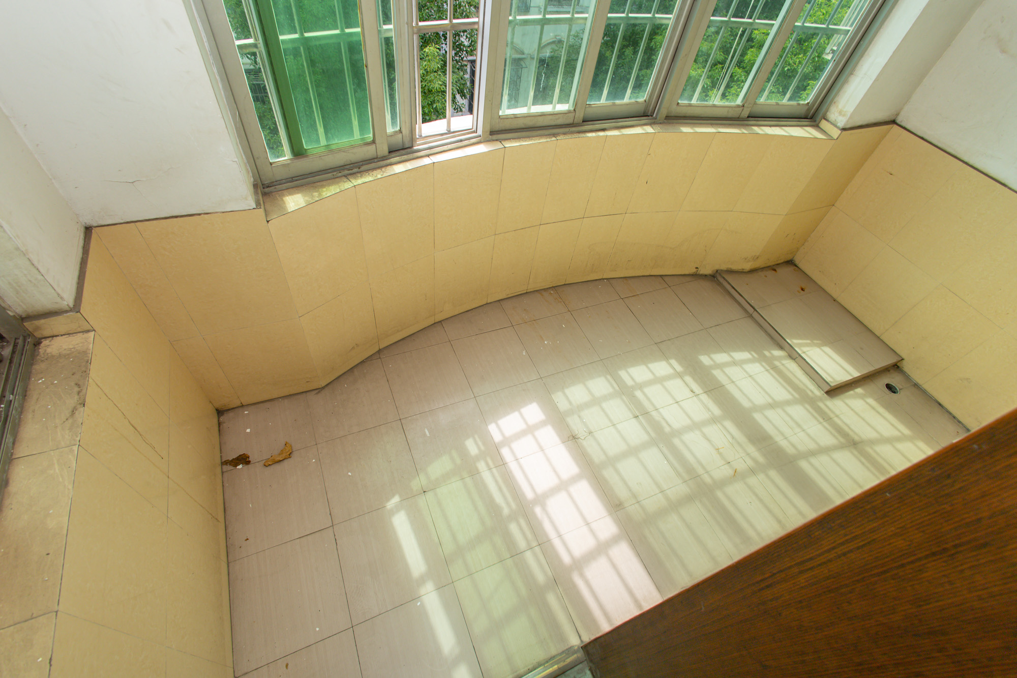 中南汽车世界  3室2厅1卫    34.75万 中南汽车世界  3室2厅1卫    34.75万阳台