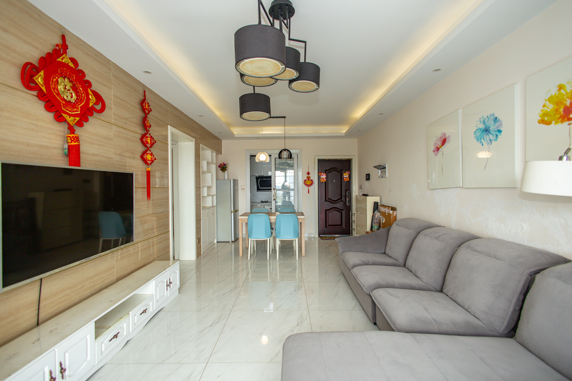 锦绣兰亭 2室2厅1卫 49.8万 锦绣兰亭 2室2厅1卫 49.8万客厅