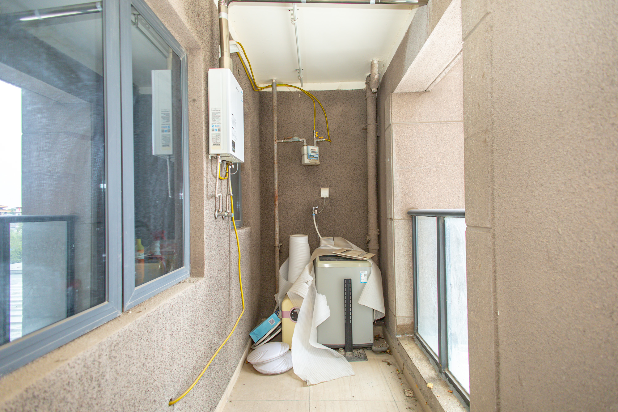 碧桂园威尼斯城  4室2厅3卫   178.00万阳台