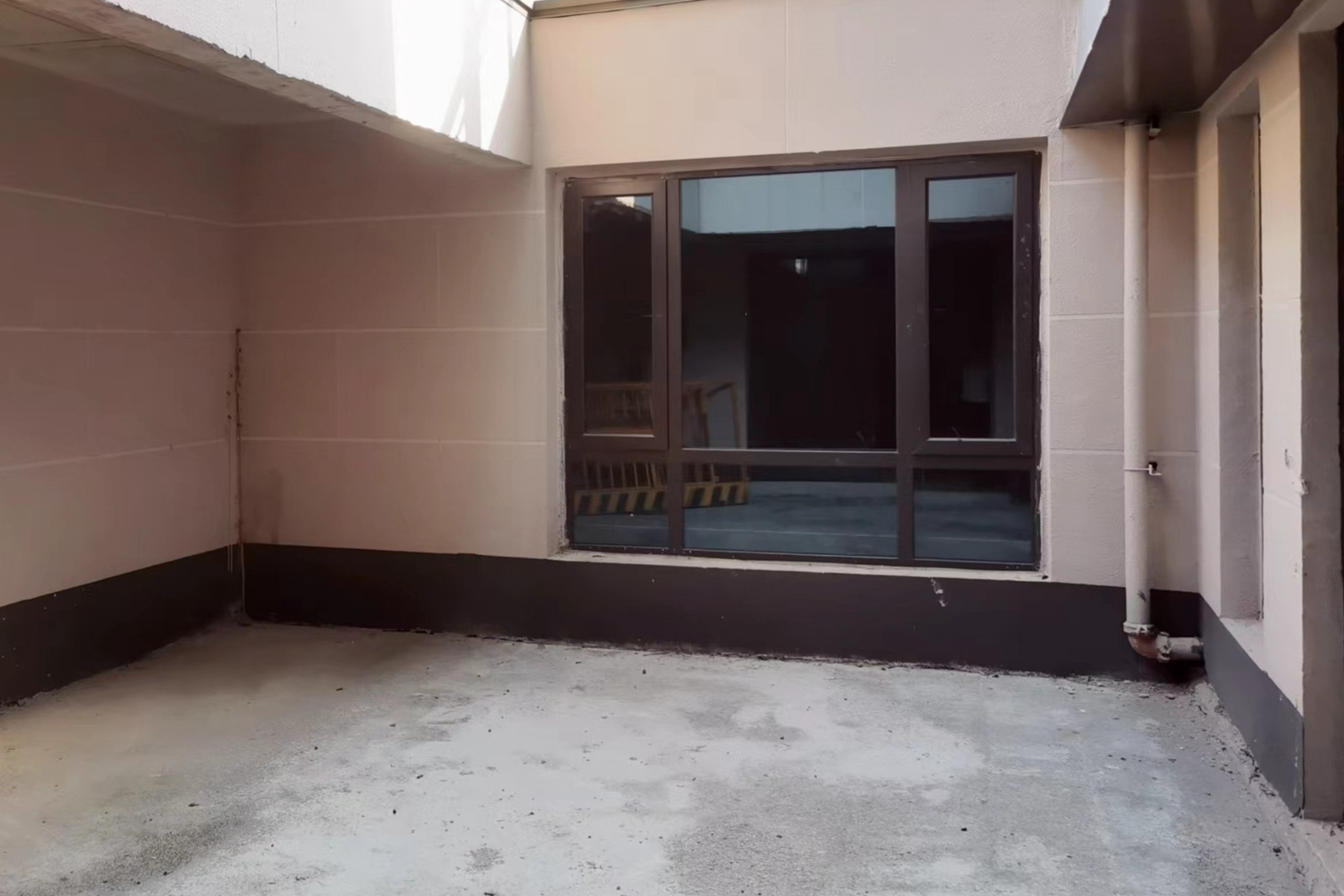 长沙院子  6室3厅3卫    348.0万 长沙院子  6室3厅3卫    348.0万