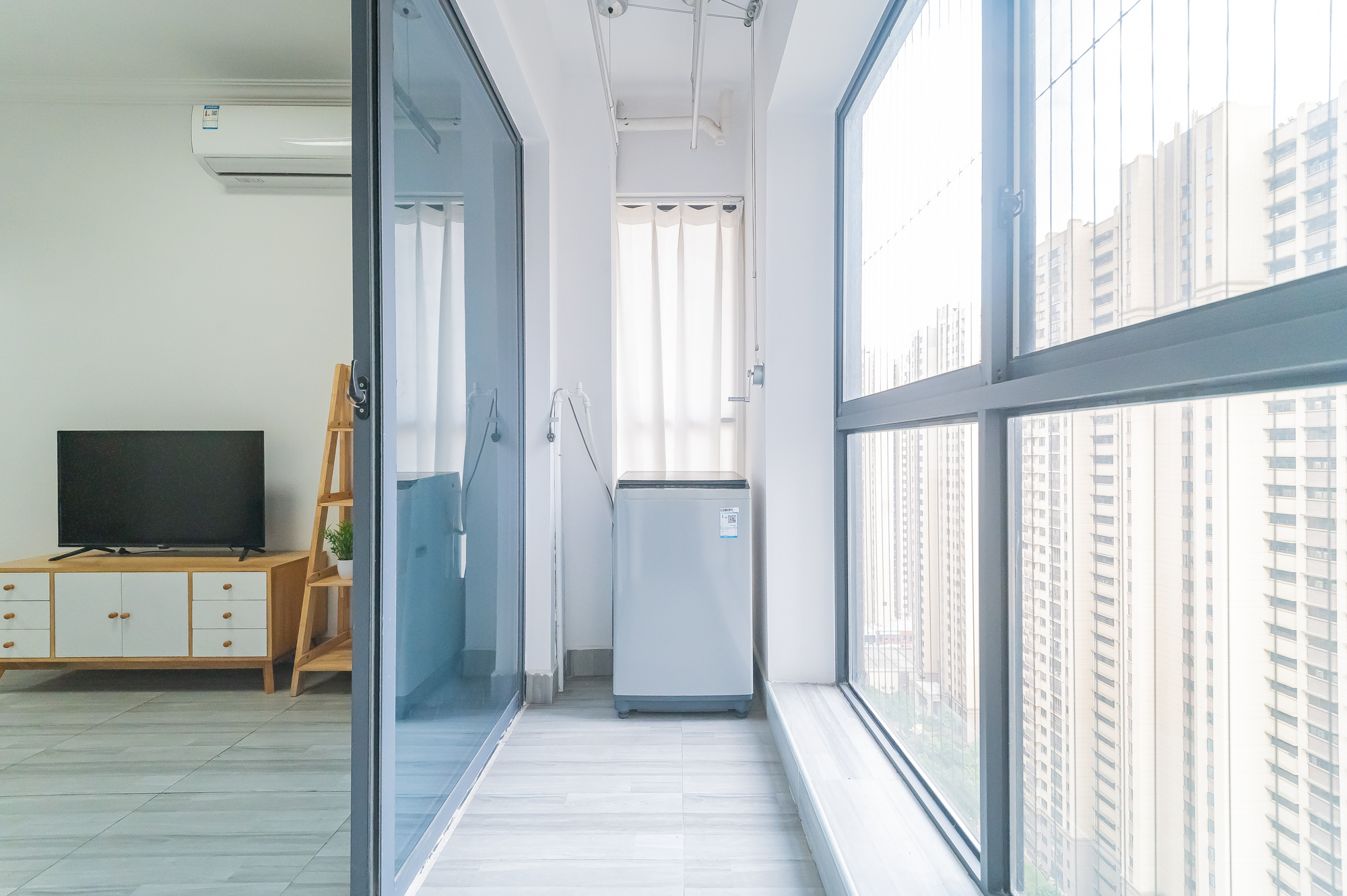 深业喜汇 2室2厅1卫 69.6万 深业喜汇 2室2厅1卫 69.6万阳台