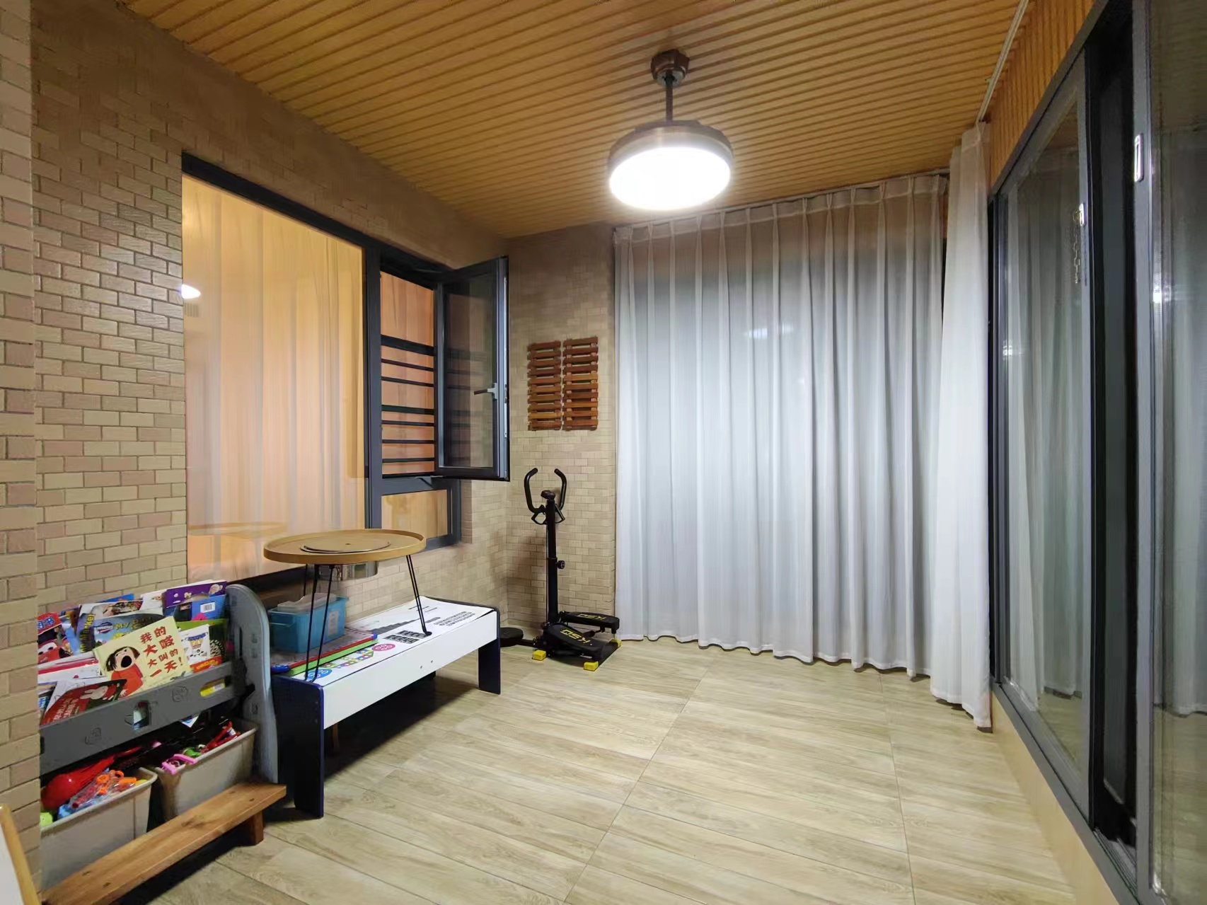 晋合湘水湾四期 4室2厅2卫 218.0万 晋合湘水湾四期 4室2厅2卫 218.0万室内图