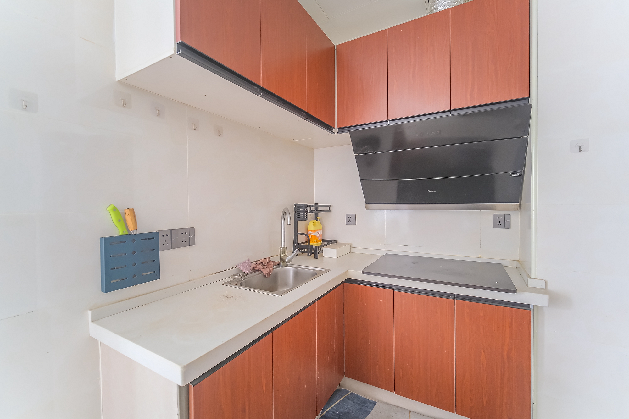 金鹰商业广场(金鹰商业大厦) 1室1厅1卫 32.0万 金鹰商业广场(金鹰商业大厦) 1室1厅1卫 32.0万厨房