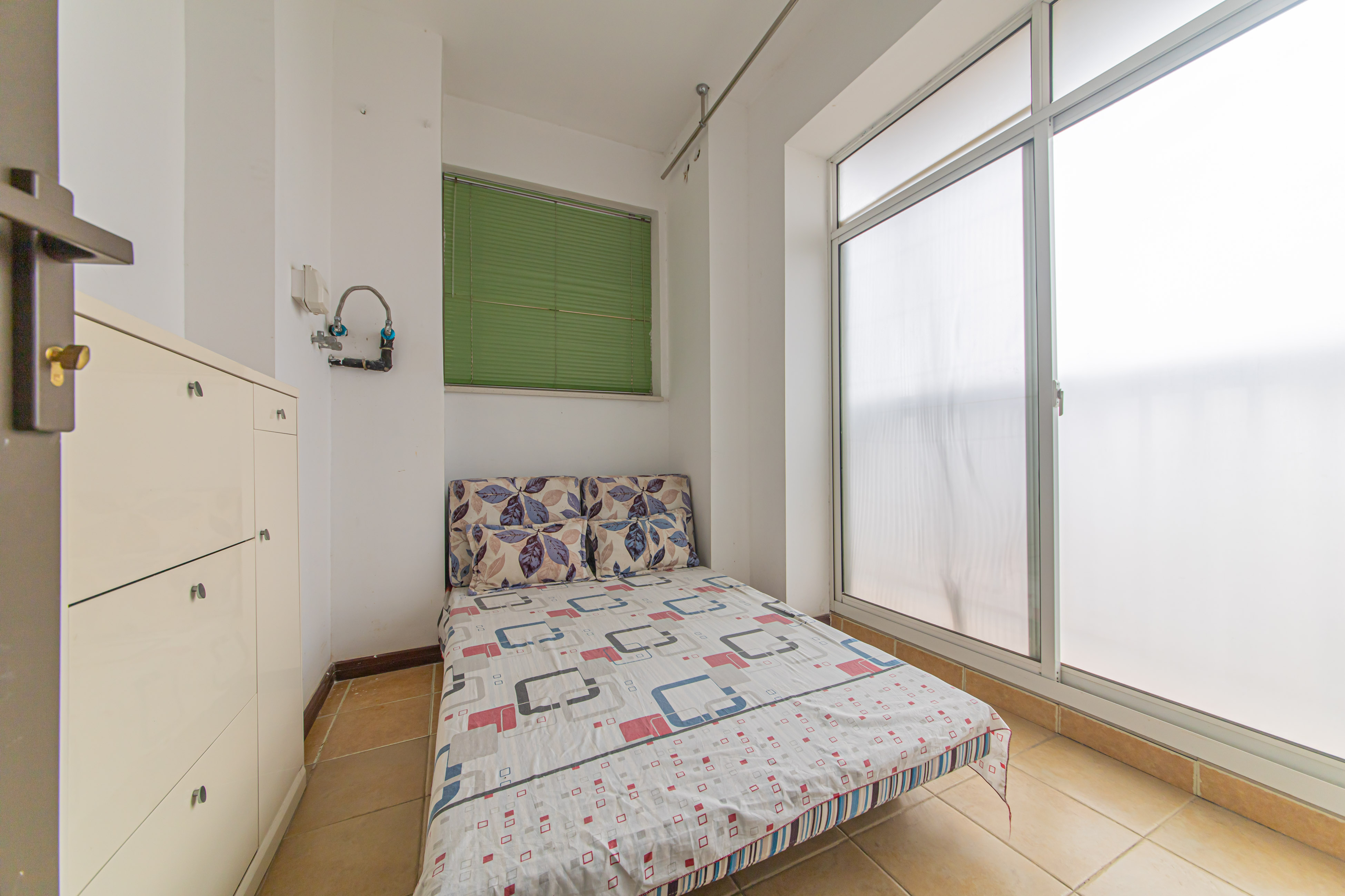 绿地公馆(绿地名邸)  2室1厅1卫    88.0万 绿地公馆(绿地名邸)  2室1厅1卫    88.0万卧室