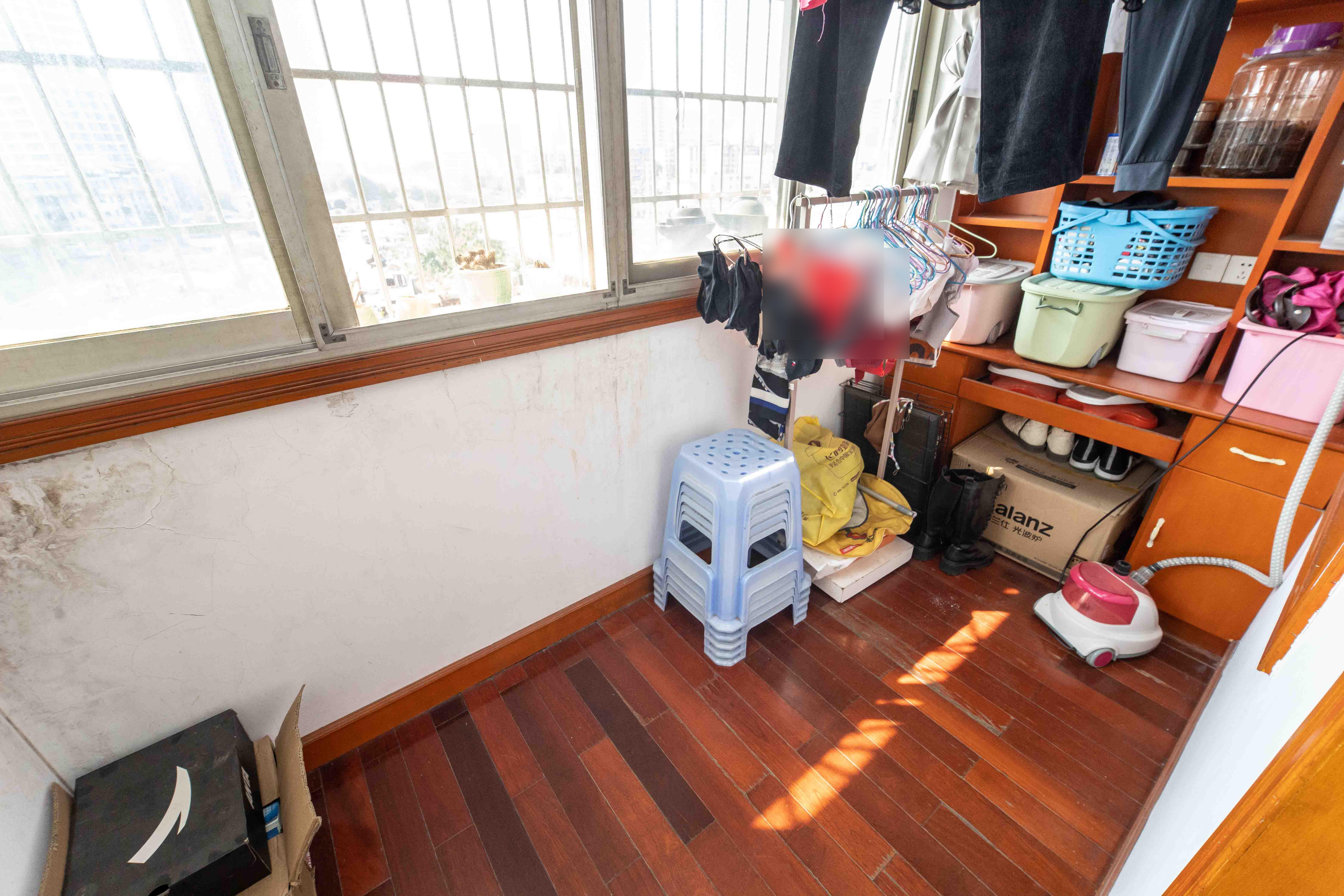 骆家坝小区  2室1厅1卫   41.30万阳台
