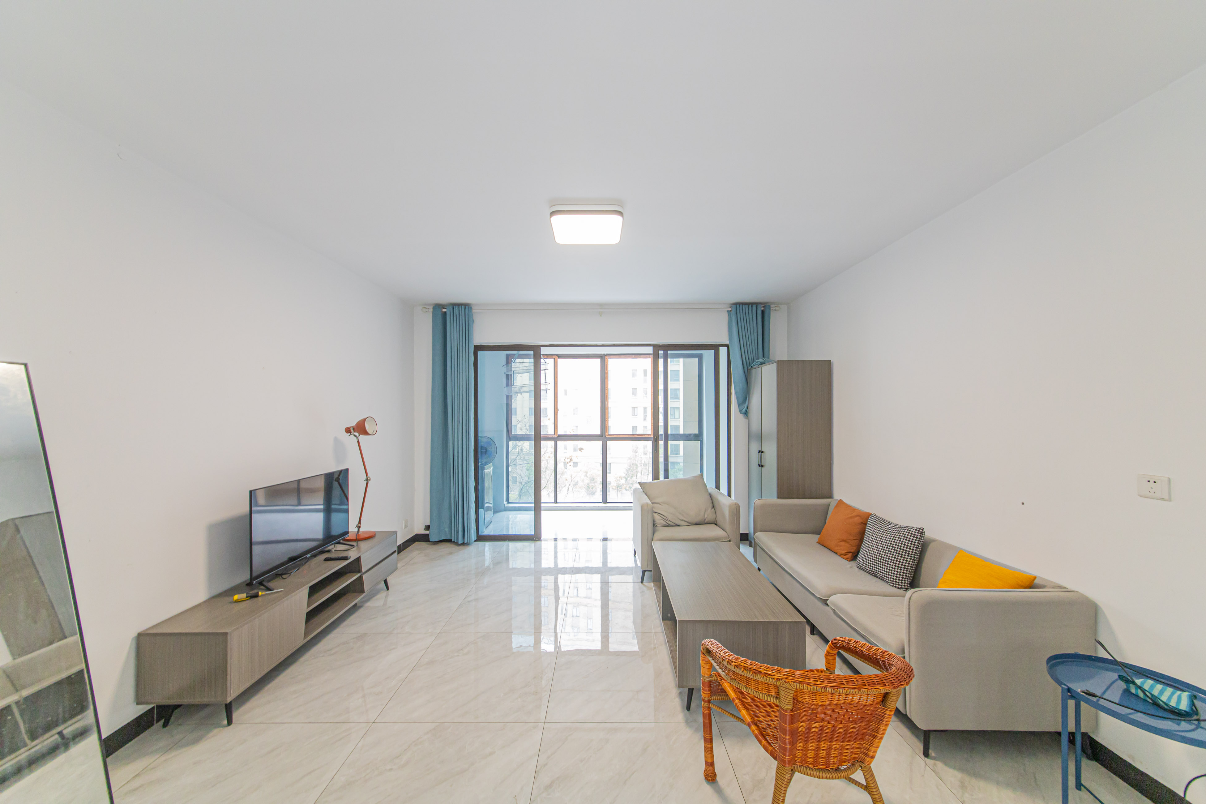 鑫远悦城(鑫远悦时代)  4室2厅2卫    132.0万 鑫远悦城(鑫远悦时代)  4室2厅2卫    132.0万