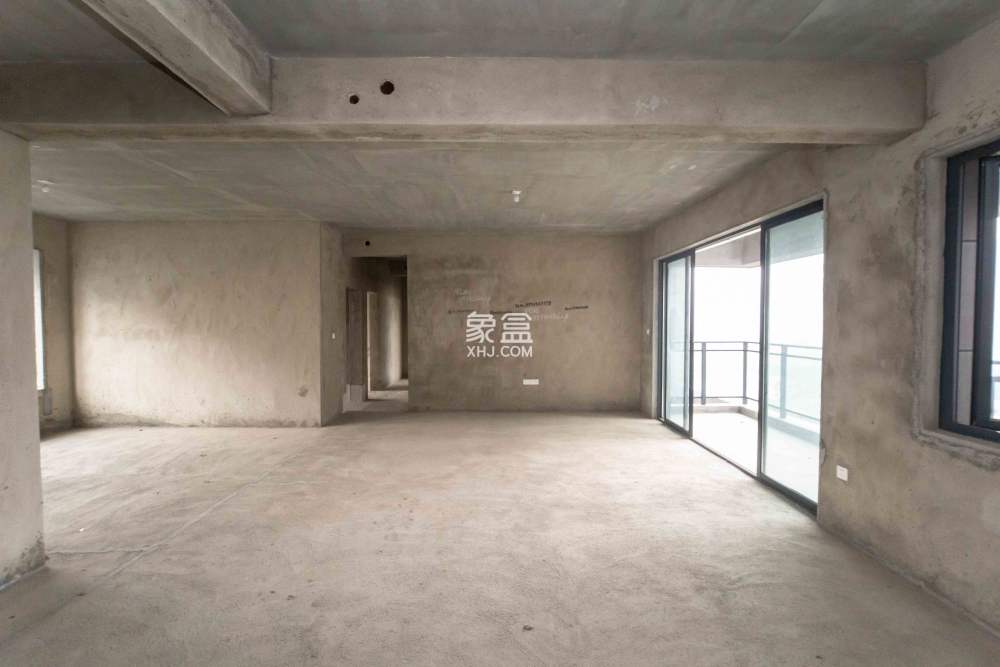 宝能公馆（美联天骄城五期）  4室2厅2卫    210.0万