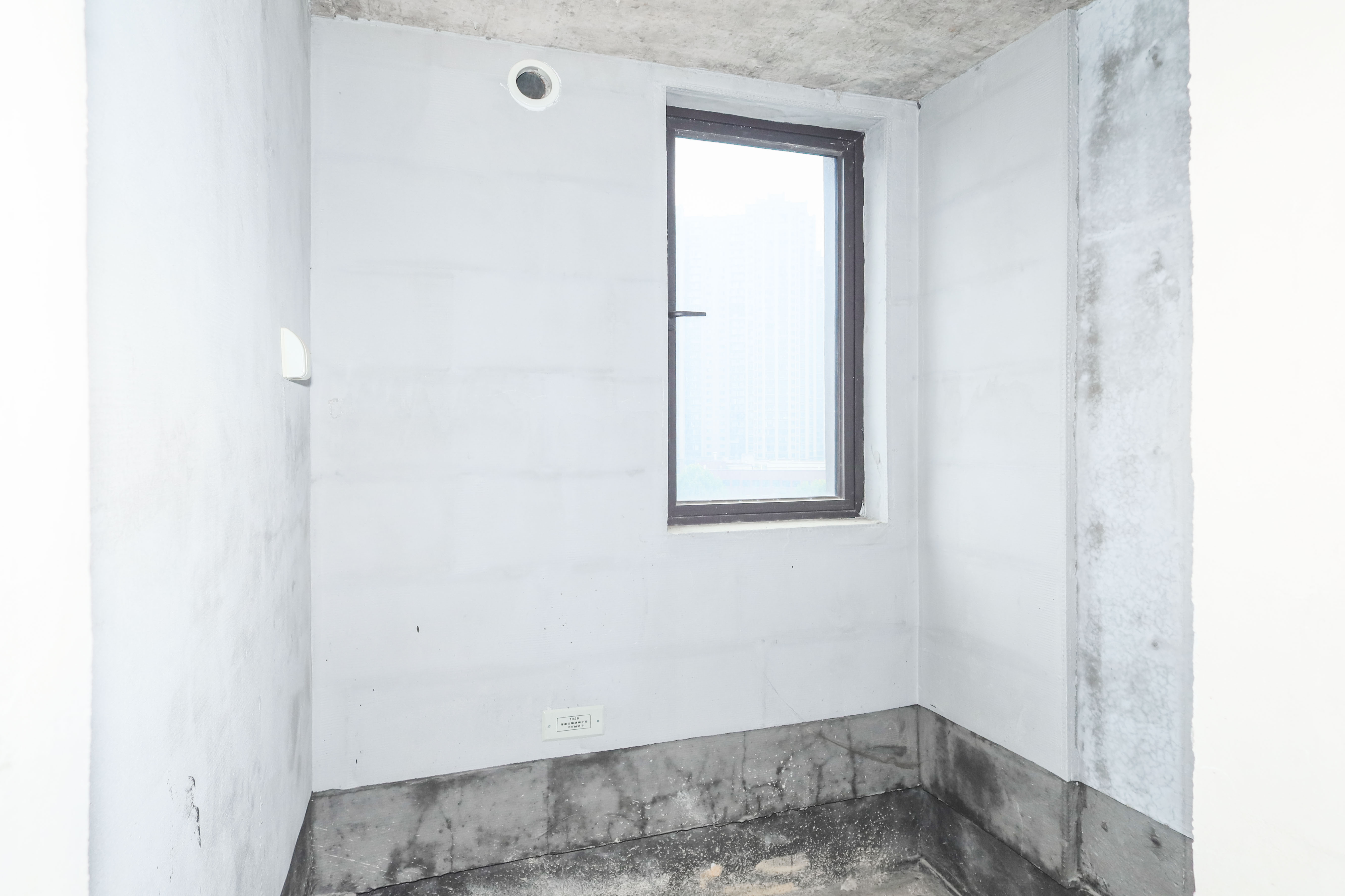 建发央著  4室2厅2卫   242.00万卫生间