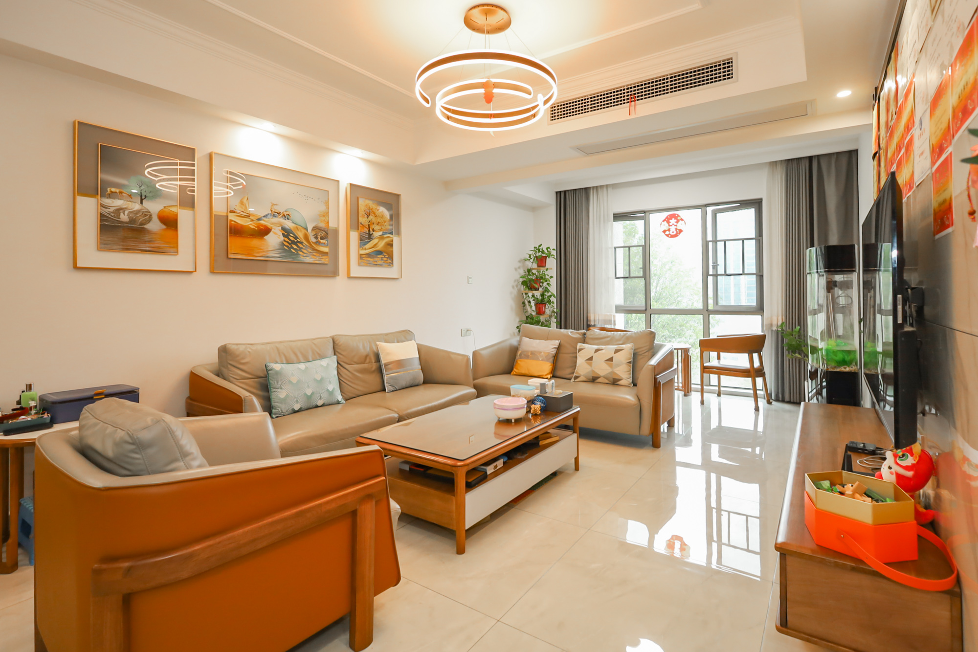 万象府台  3室2厅2卫    185.0万 万象府台  3室2厅2卫    185.0万客厅