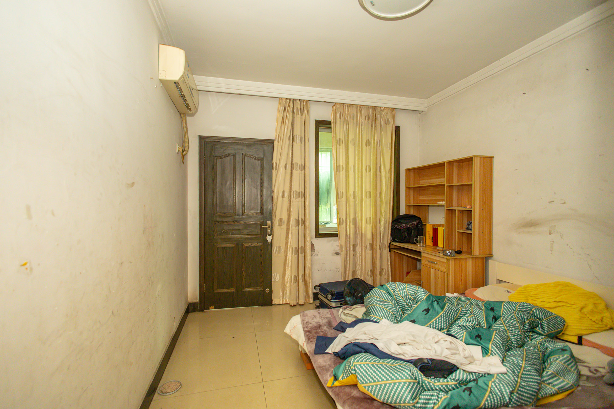 中南汽车世界  3室2厅2卫    37.8万 中南汽车世界  3室2厅2卫    37.8万卧室