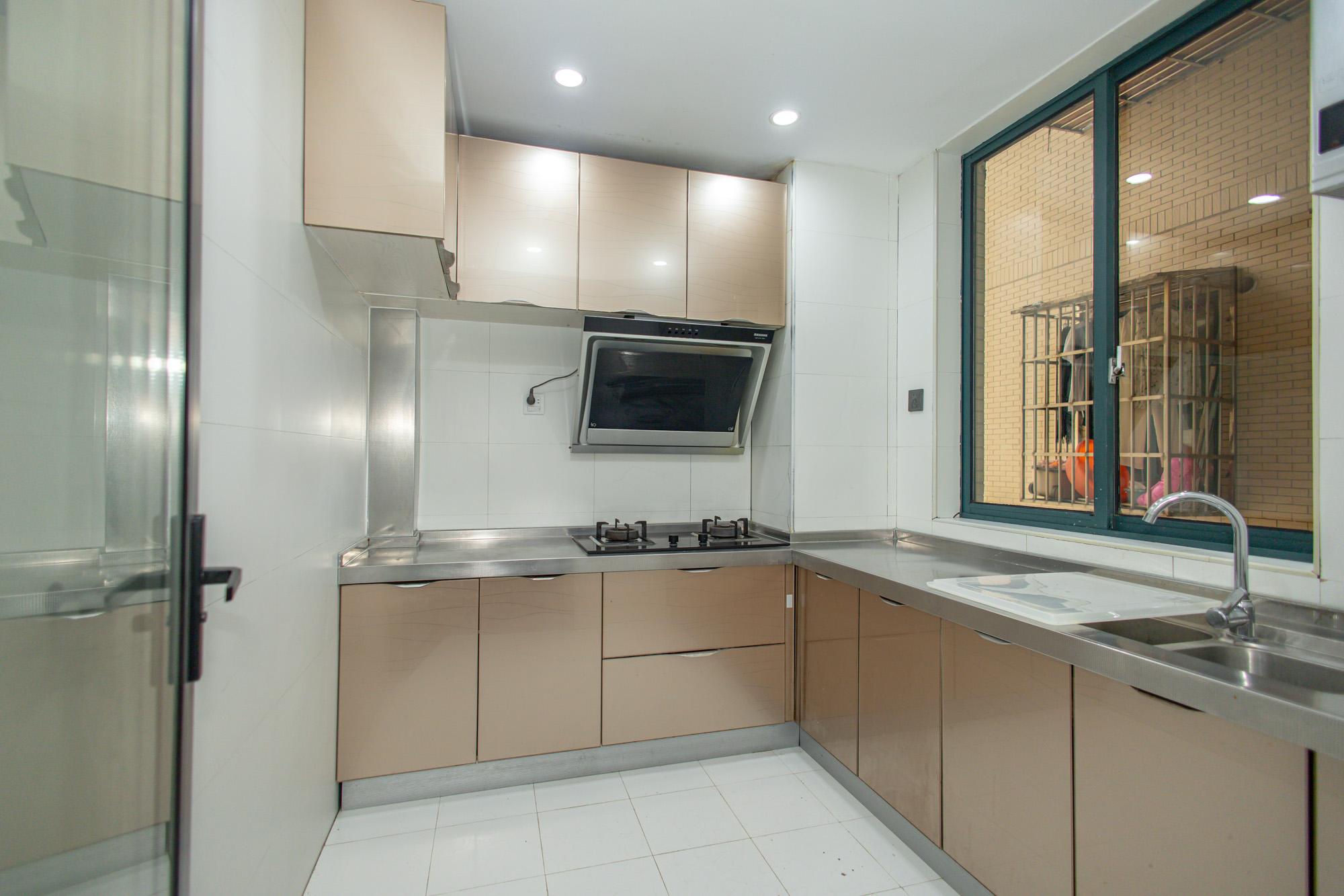 松雅湖畔 4室2厅1卫 79.8万 松雅湖畔 4室2厅1卫 79.8万厨房