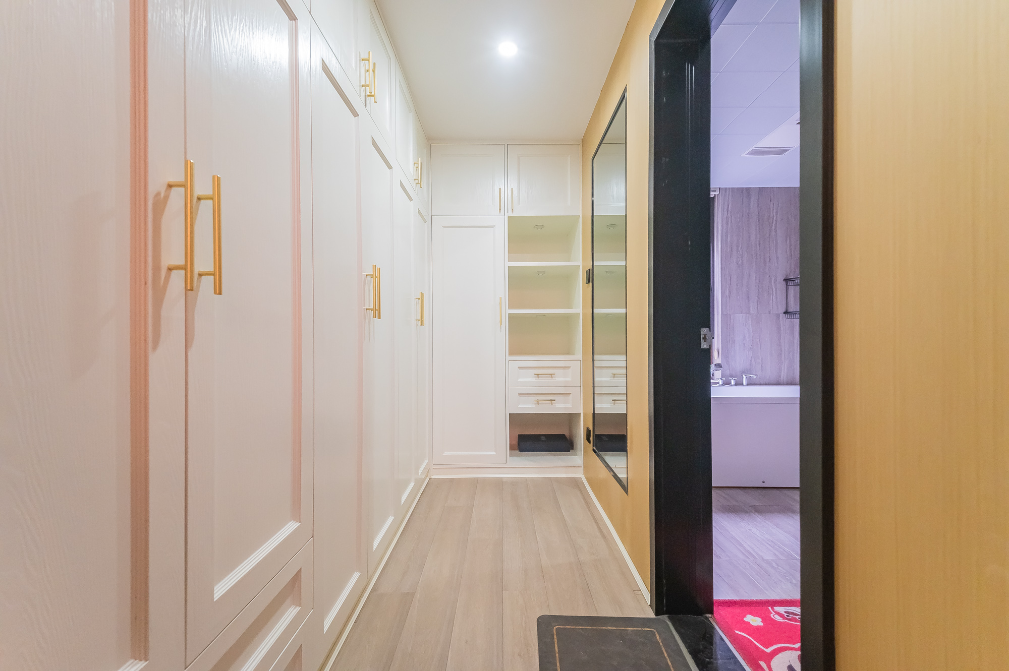 华润凤凰城三期 4室2厅1卫 124.0万 华润凤凰城三期 4室2厅1卫 124.0万其他