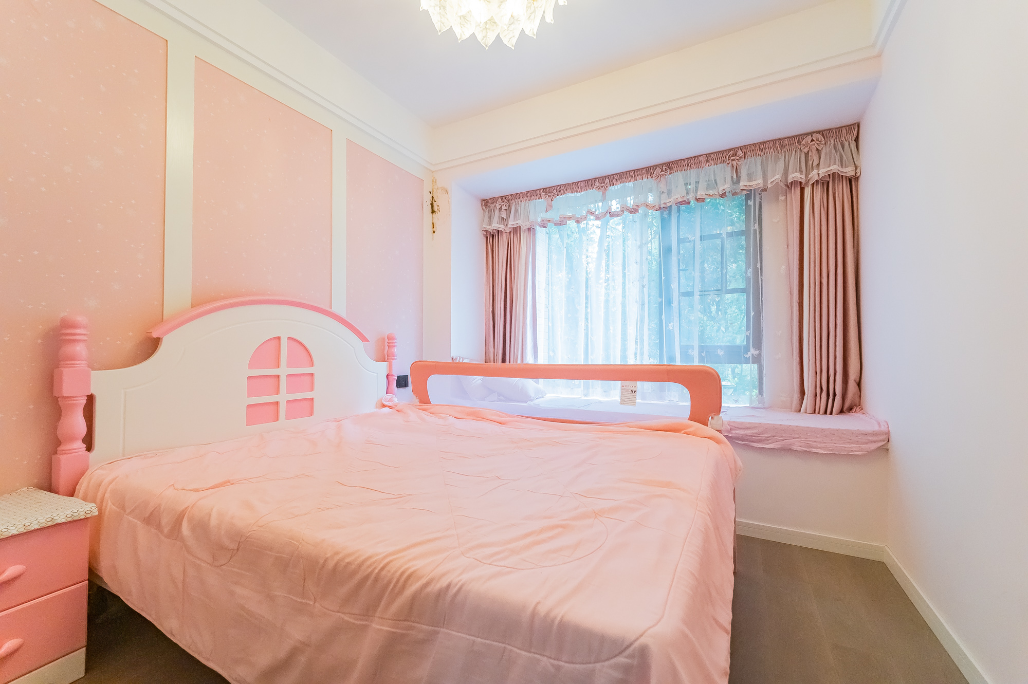 华润凤凰城三期 4室2厅1卫 124.0万 华润凤凰城三期 4室2厅1卫 124.0万卧室