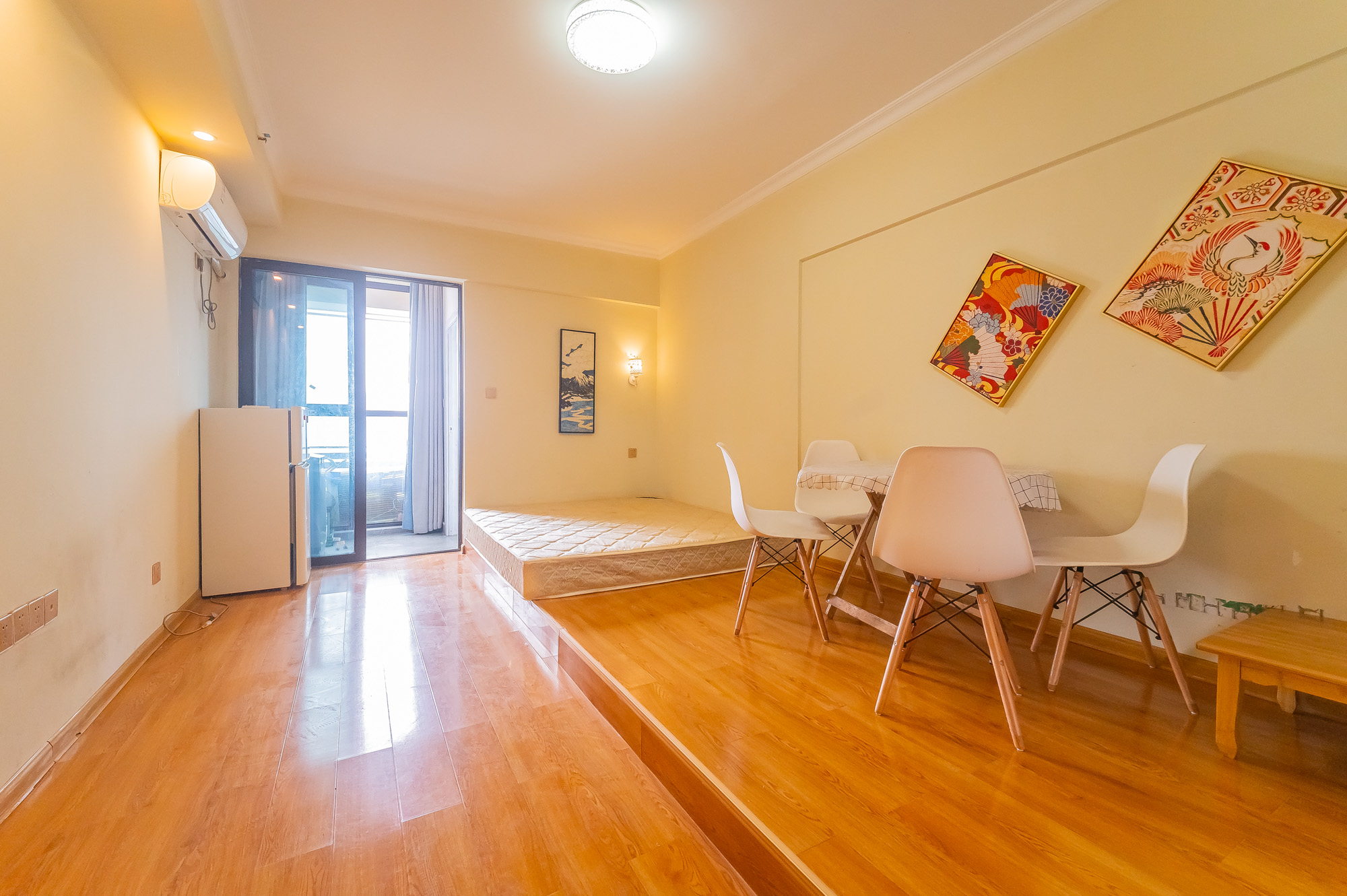 国泰九龙湾 1室1厅1卫 38.8万 国泰九龙湾 1室1厅1卫 38.8万客厅