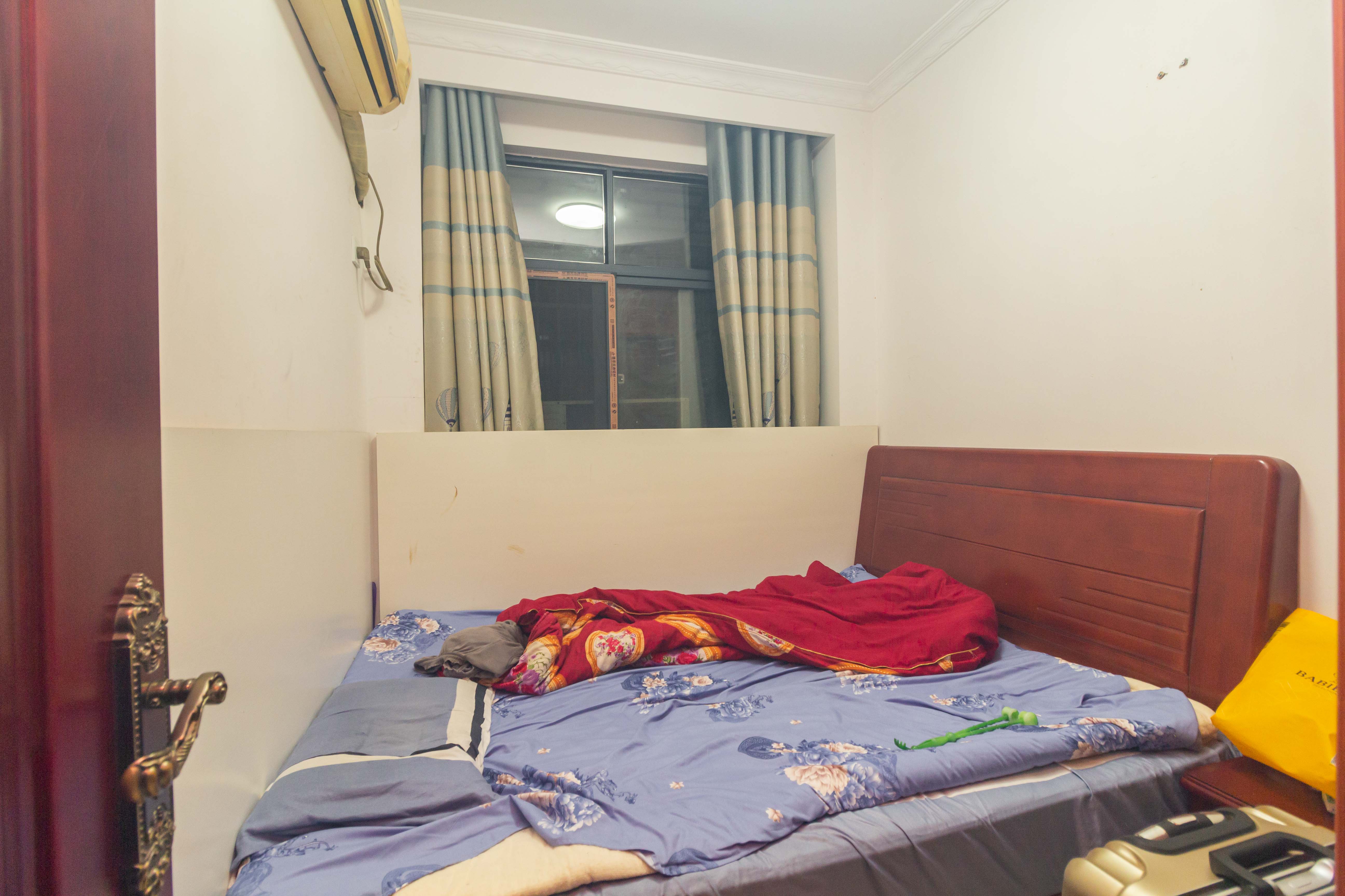 辉宏橄榄城  3室2厅1卫    63.8万 辉宏橄榄城  3室2厅1卫    63.8万卧室