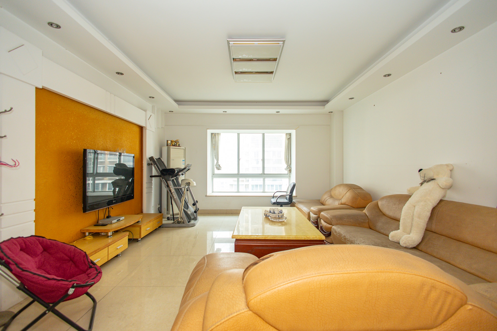 筑梦园  4室2厅2卫    100.0万 筑梦园  4室2厅2卫    100.0万客厅