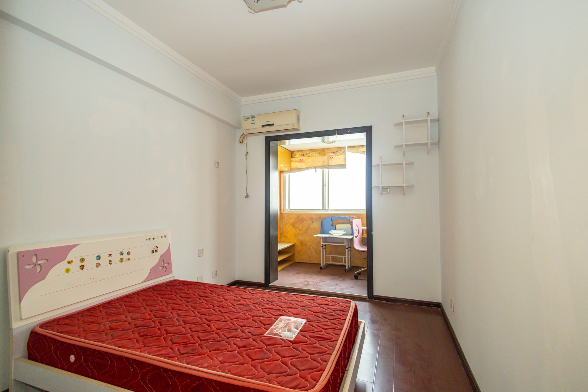 筑梦园  4室2厅2卫    100.0万 筑梦园  4室2厅2卫    100.0万卧室