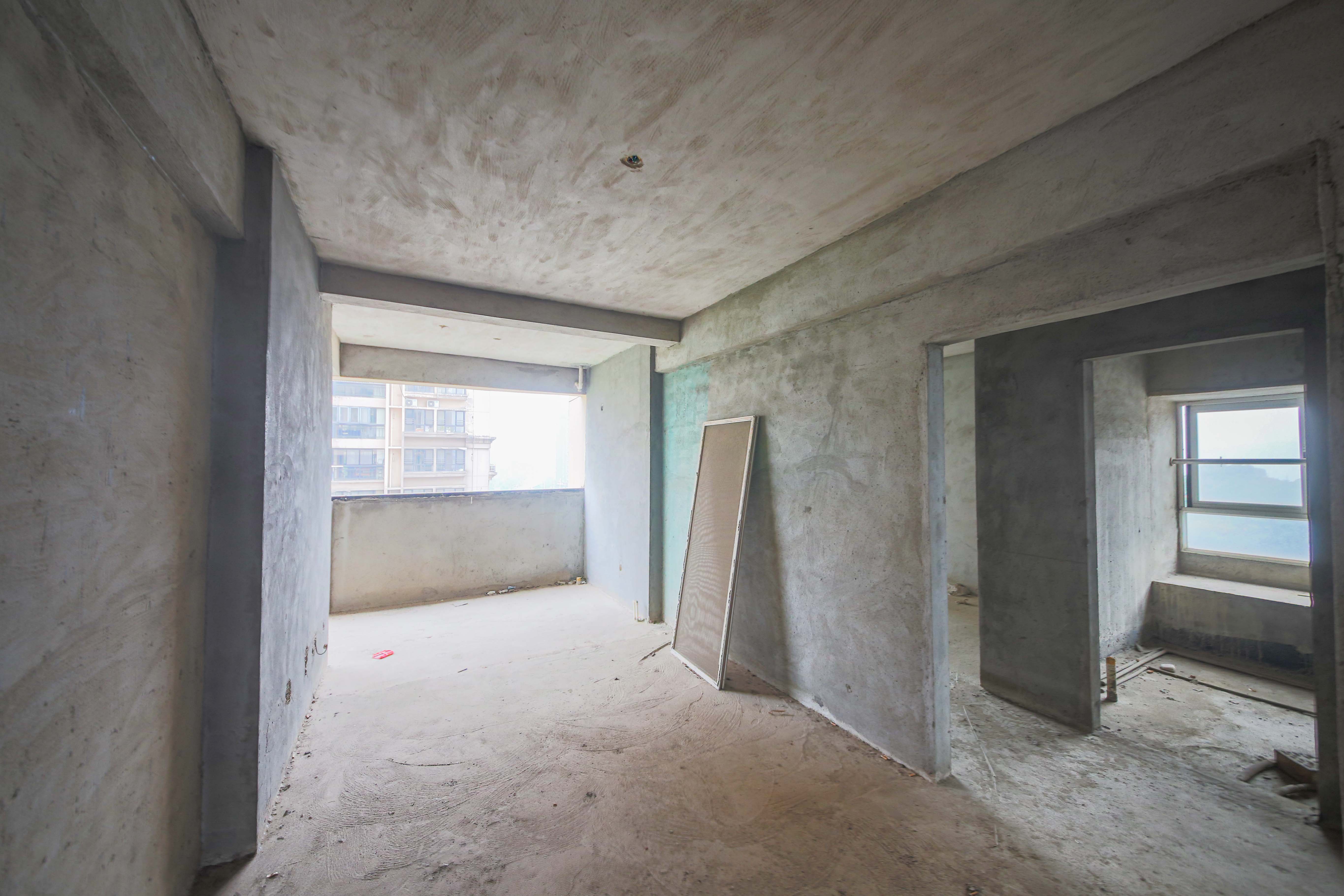 华菱嘉园  4室2厅2卫    198.0万 华菱嘉园  4室2厅2卫    198.0万卧室