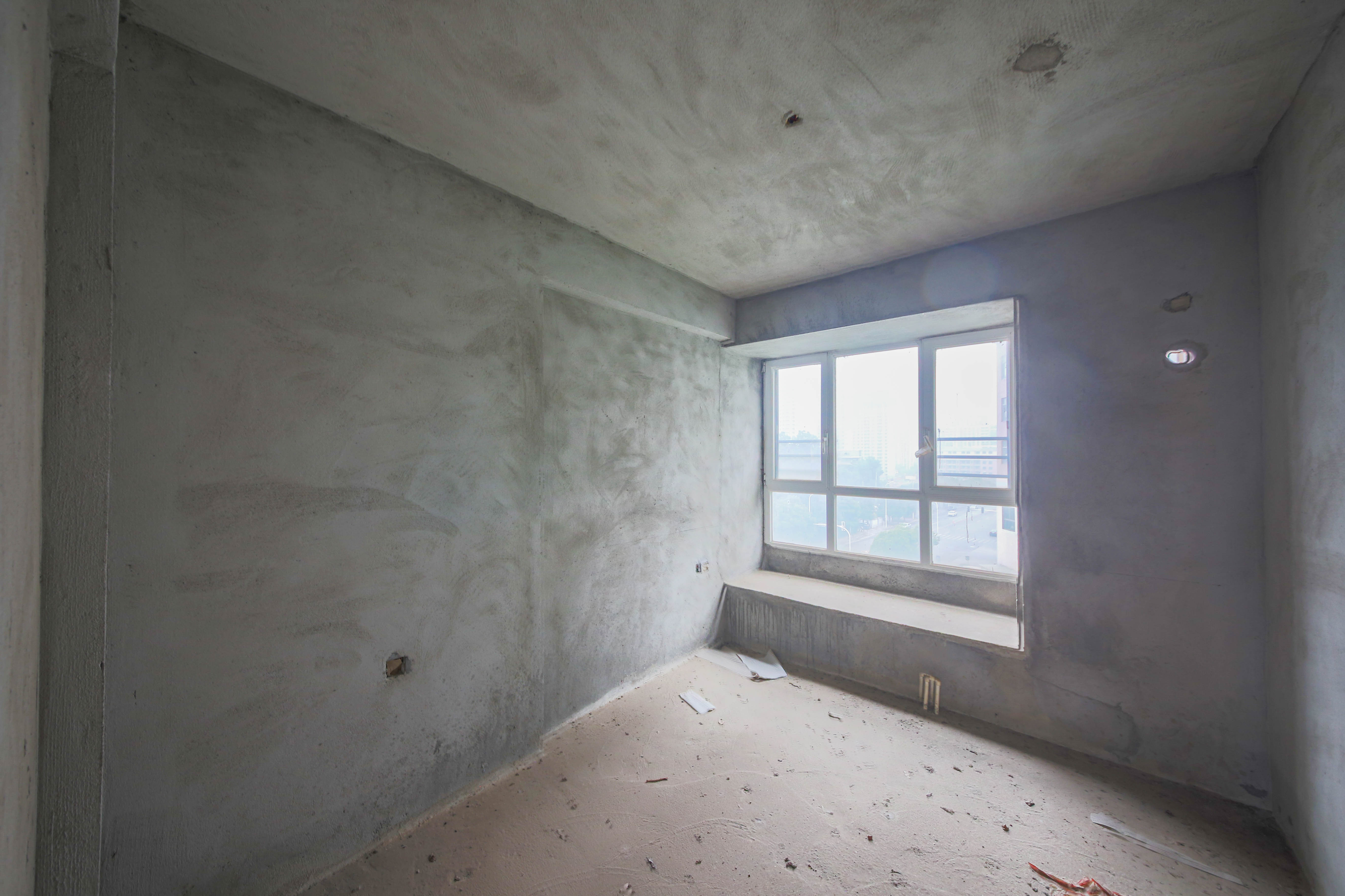 华菱嘉园  4室2厅2卫    198.0万 华菱嘉园  4室2厅2卫    198.0万卧室