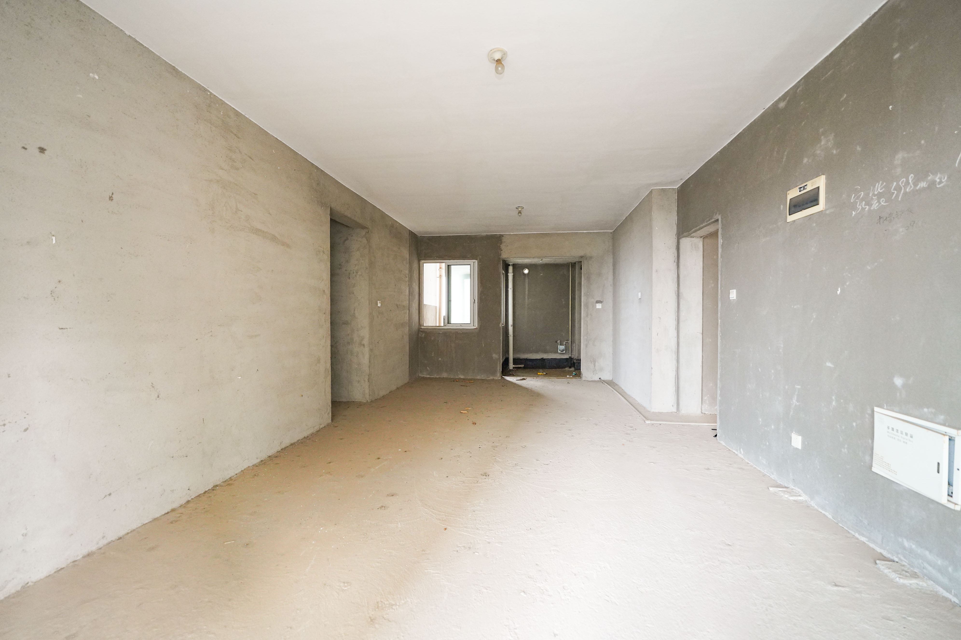 鑫天格林香山  4室2厅2卫    62.8万 鑫天格林香山  4室2厅2卫    62.8万