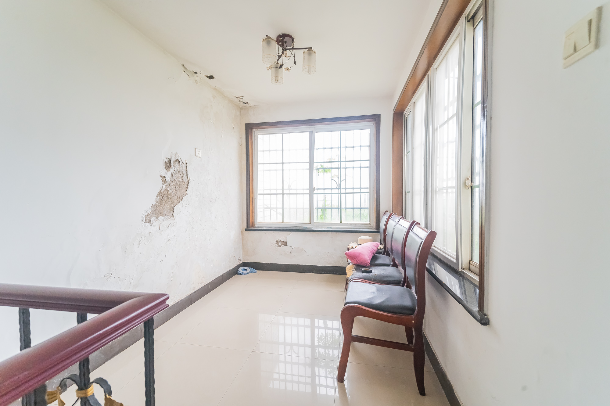 松雅安置小区 5室2厅3卫 85.0万 松雅安置小区 5室2厅3卫 85.0万其他