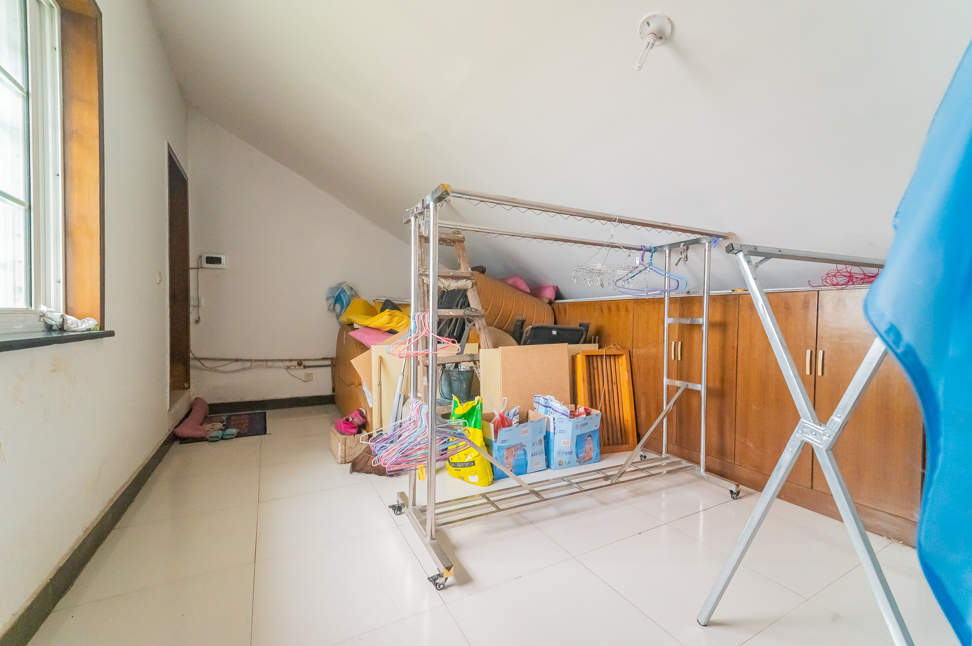 松雅安置小区 5室2厅3卫 85.0万 松雅安置小区 5室2厅3卫 85.0万其他