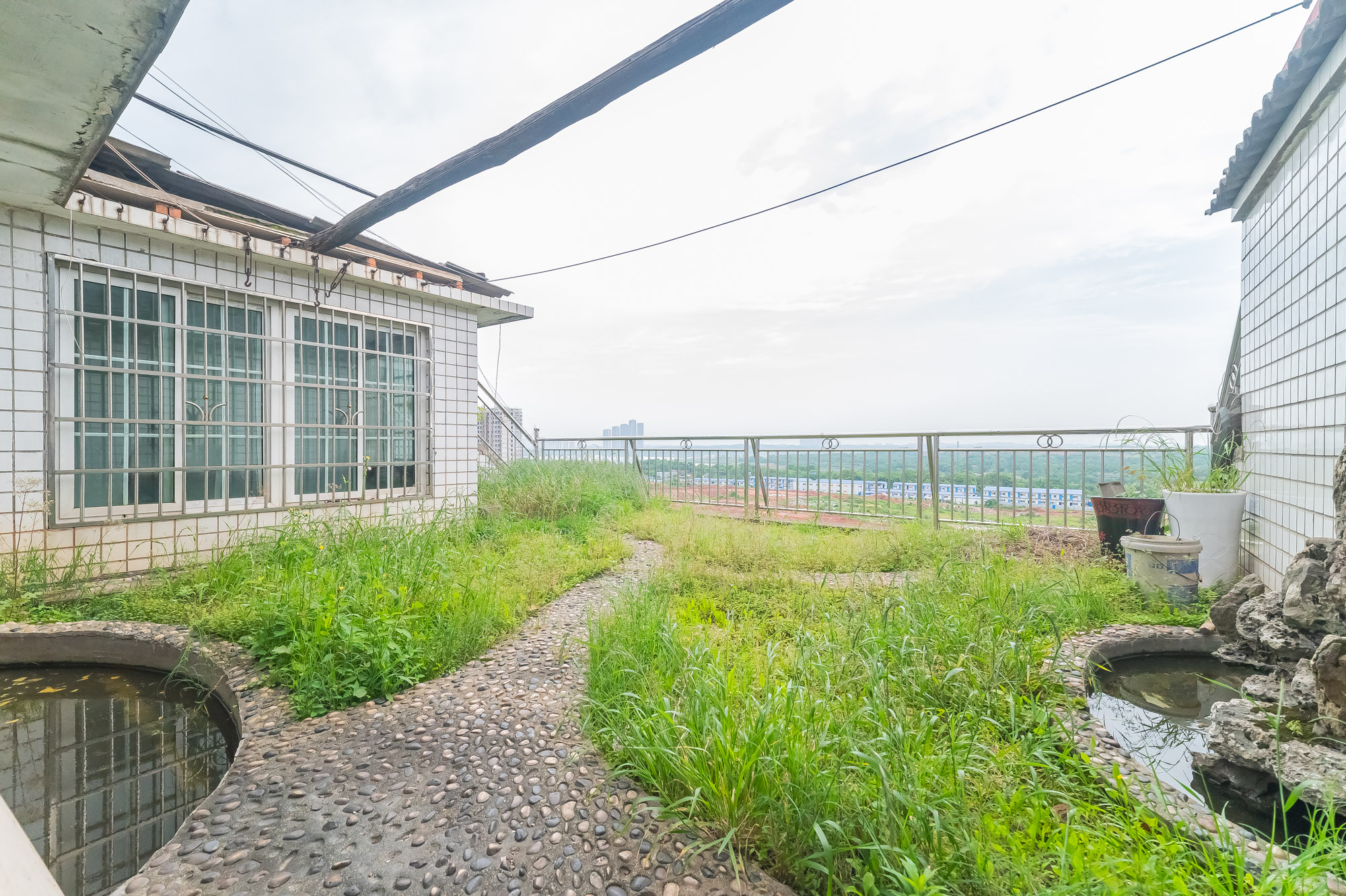 松雅安置小区 5室2厅3卫 85.0万 松雅安置小区 5室2厅3卫 85.0万其他