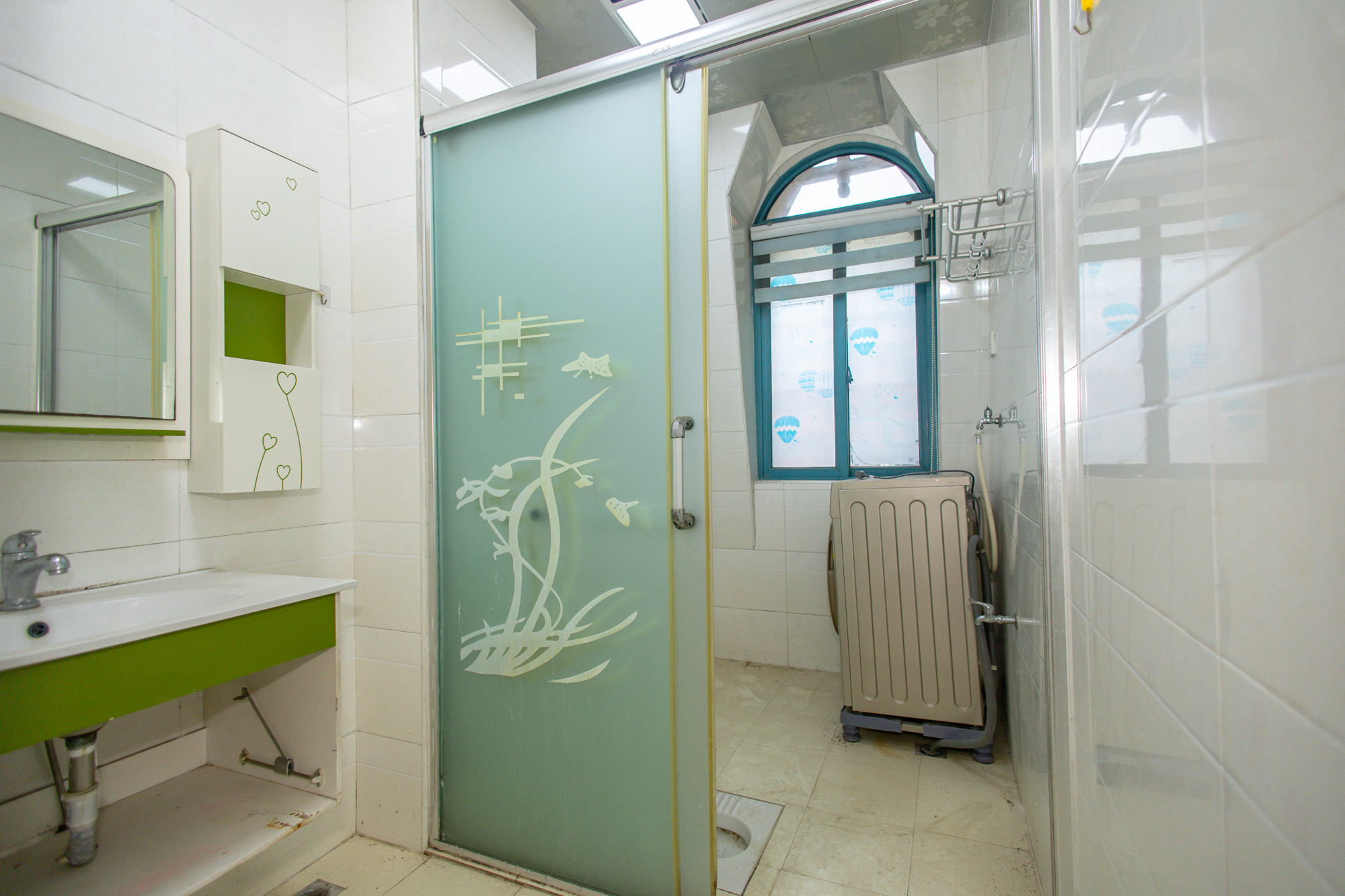 蝴蝶谷 3室2厅1卫 73.8万 蝴蝶谷 3室2厅1卫 73.8万卫生间