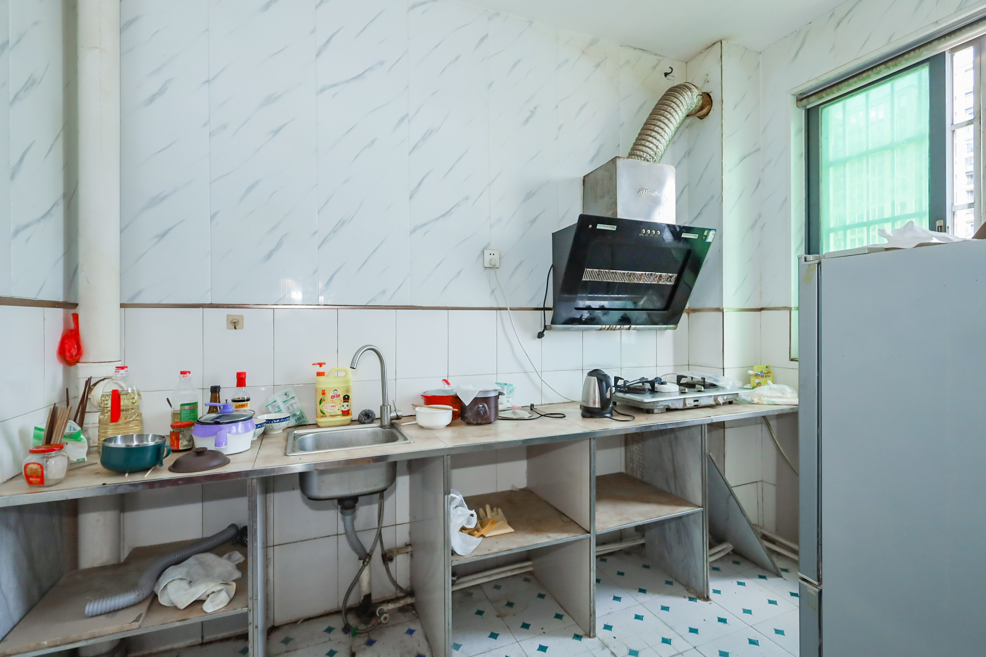 天峰名苑 3室2厅1卫 88.0万 天峰名苑 3室2厅1卫 88.0万厨房