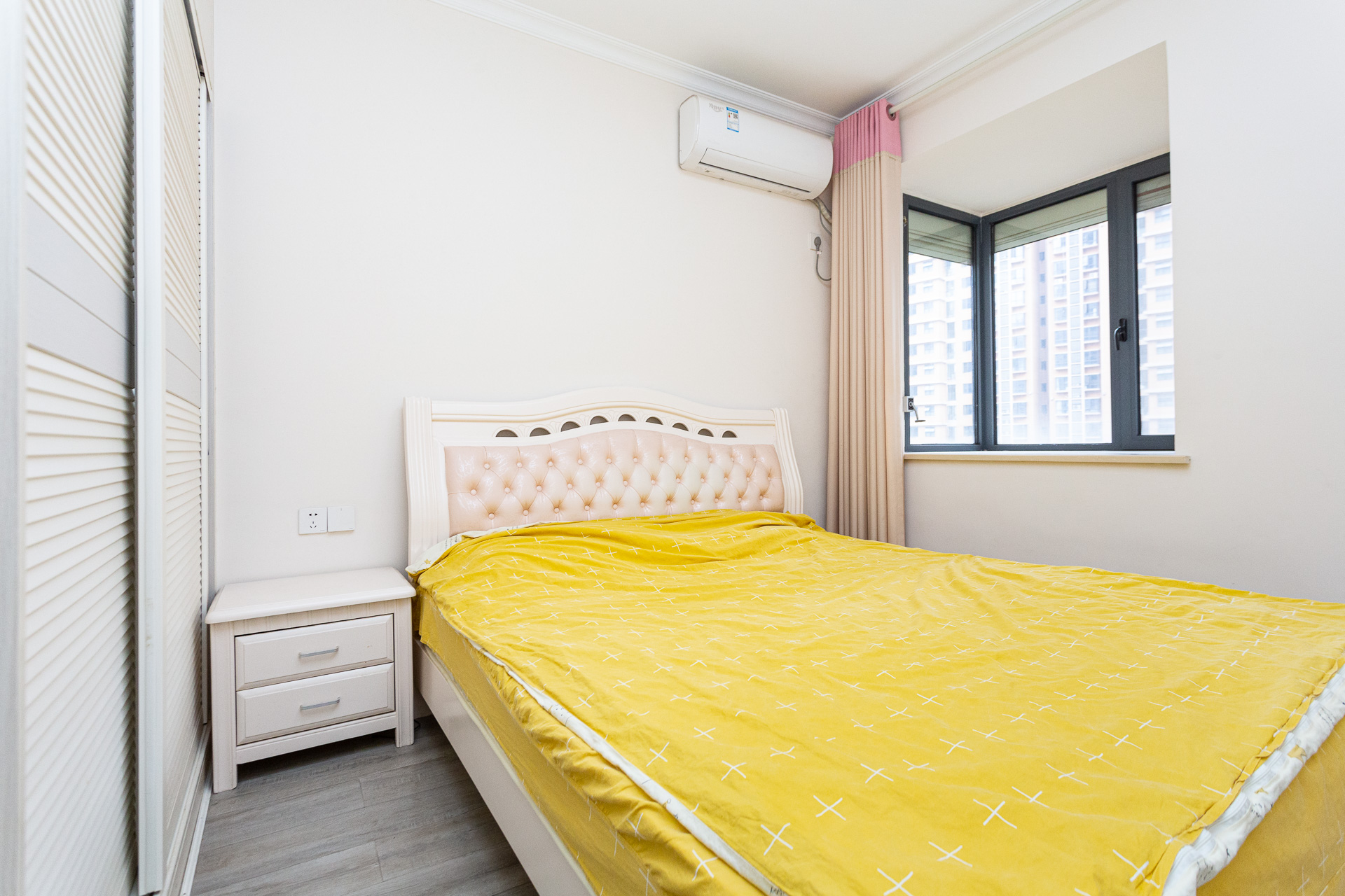 明发国际城 2室2厅1卫 78.8万 明发国际城 2室2厅1卫 78.8万卧室