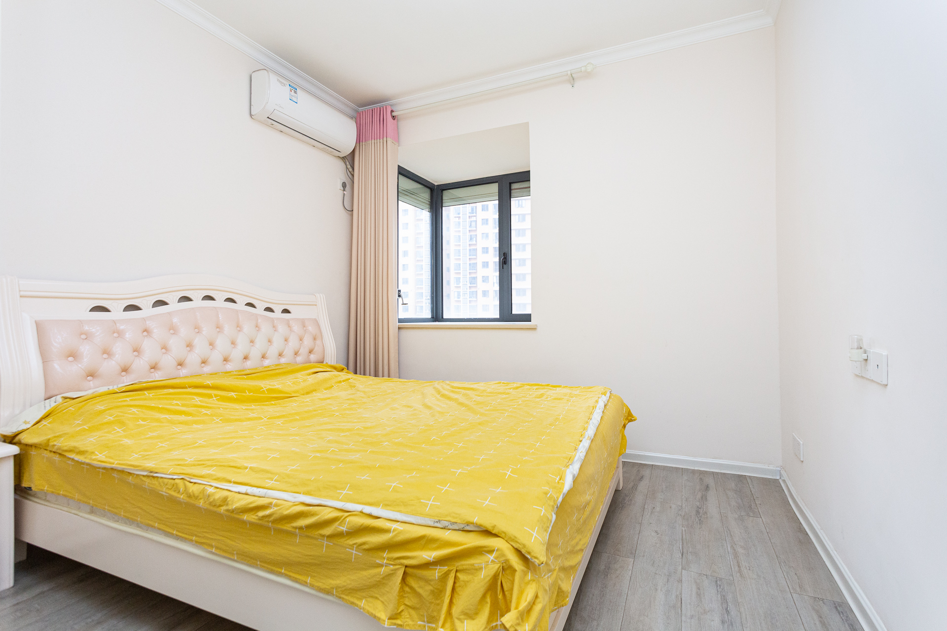 明发国际城 2室2厅1卫 78.8万 明发国际城 2室2厅1卫 78.8万卧室