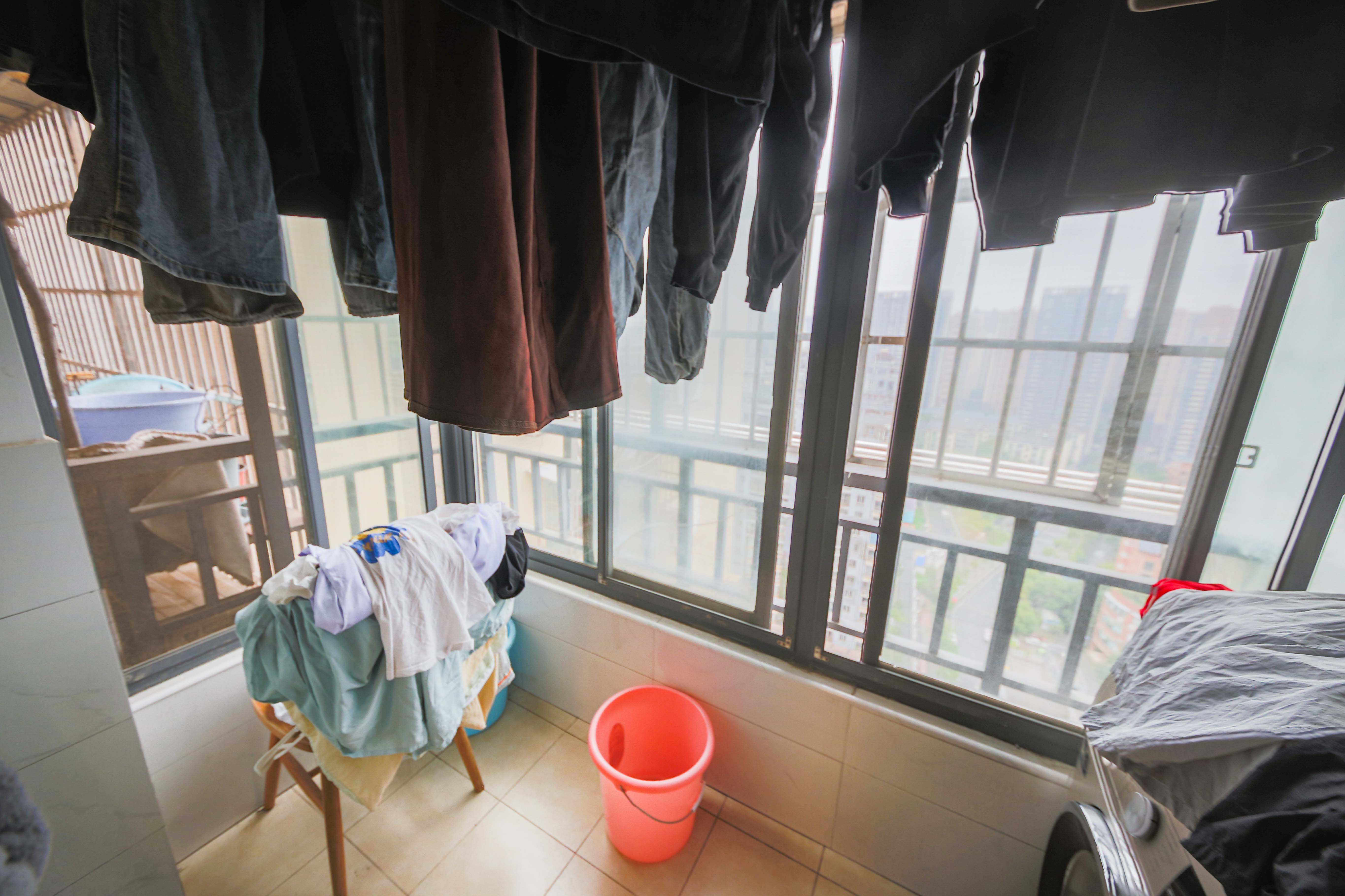 上峰苑(兰亭玥岛) 1室1厅1卫 45.0万 上峰苑(兰亭玥岛) 1室1厅1卫 45.0万阳台