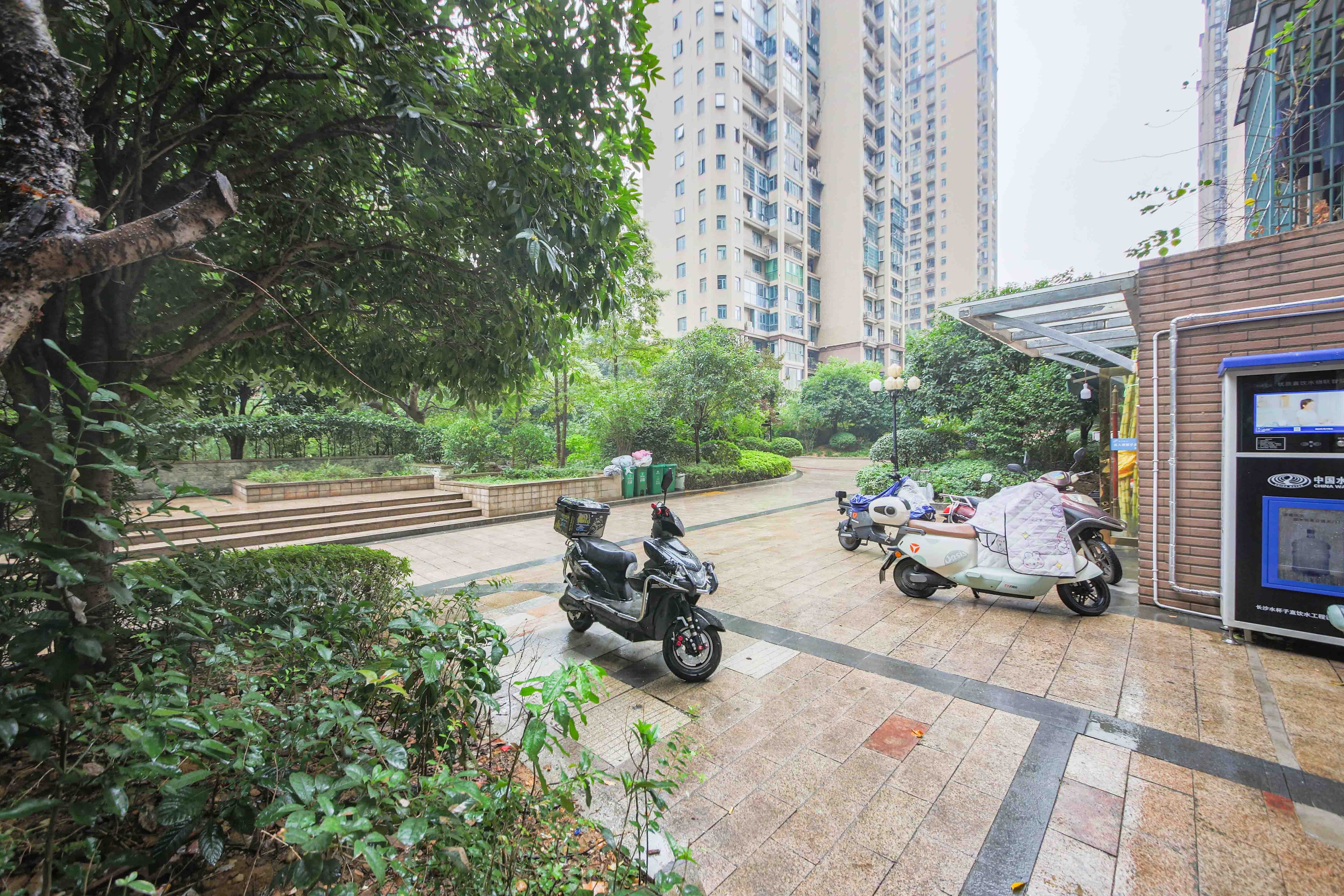 克拉美丽山庄(晟领国际) 3室2厅2卫 124.0万 克拉美丽山庄(晟领国际) 3室2厅2卫 124.0万其他