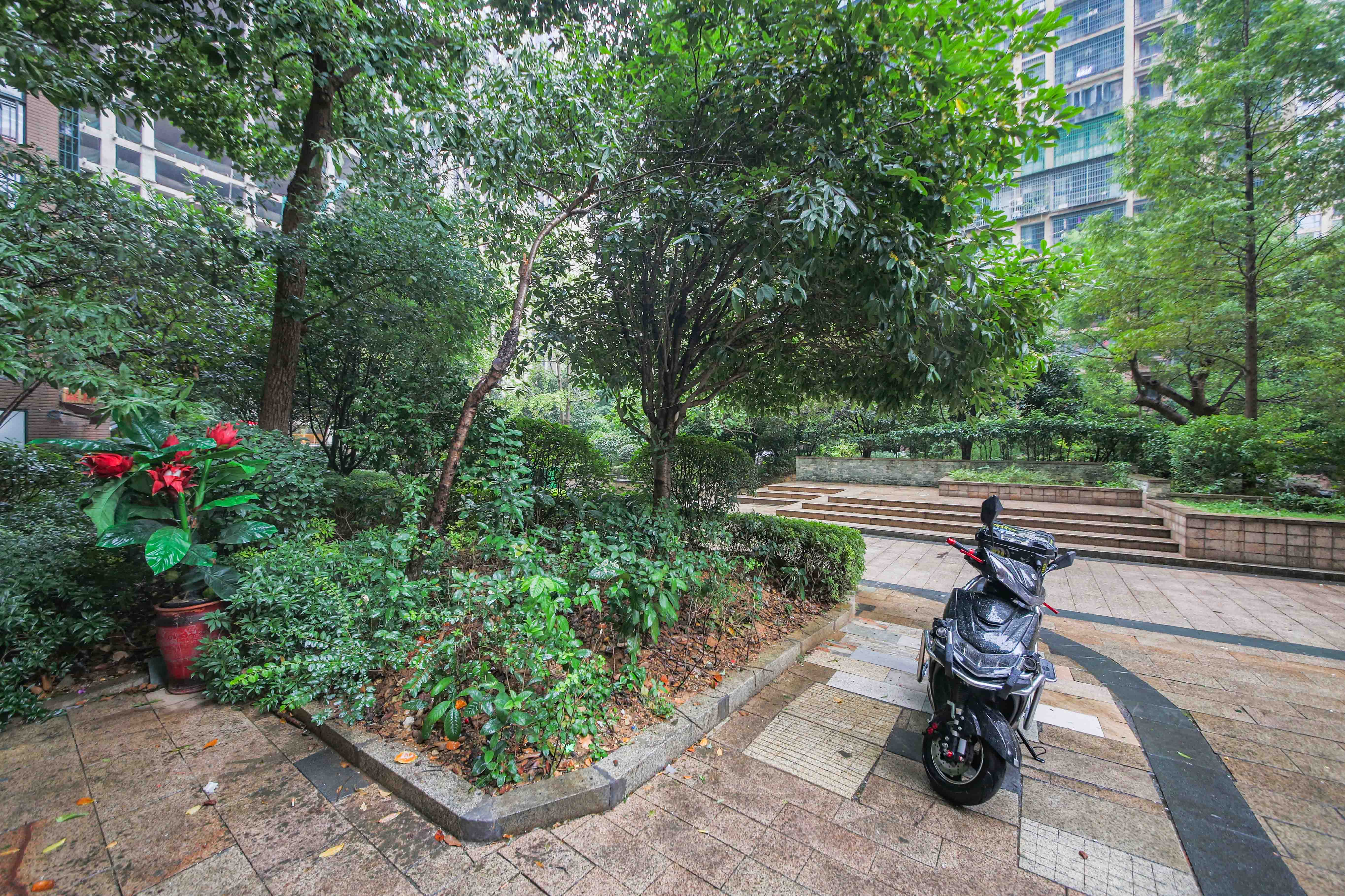 克拉美丽山庄(晟领国际) 3室2厅2卫 124.0万 克拉美丽山庄(晟领国际) 3室2厅2卫 124.0万其他