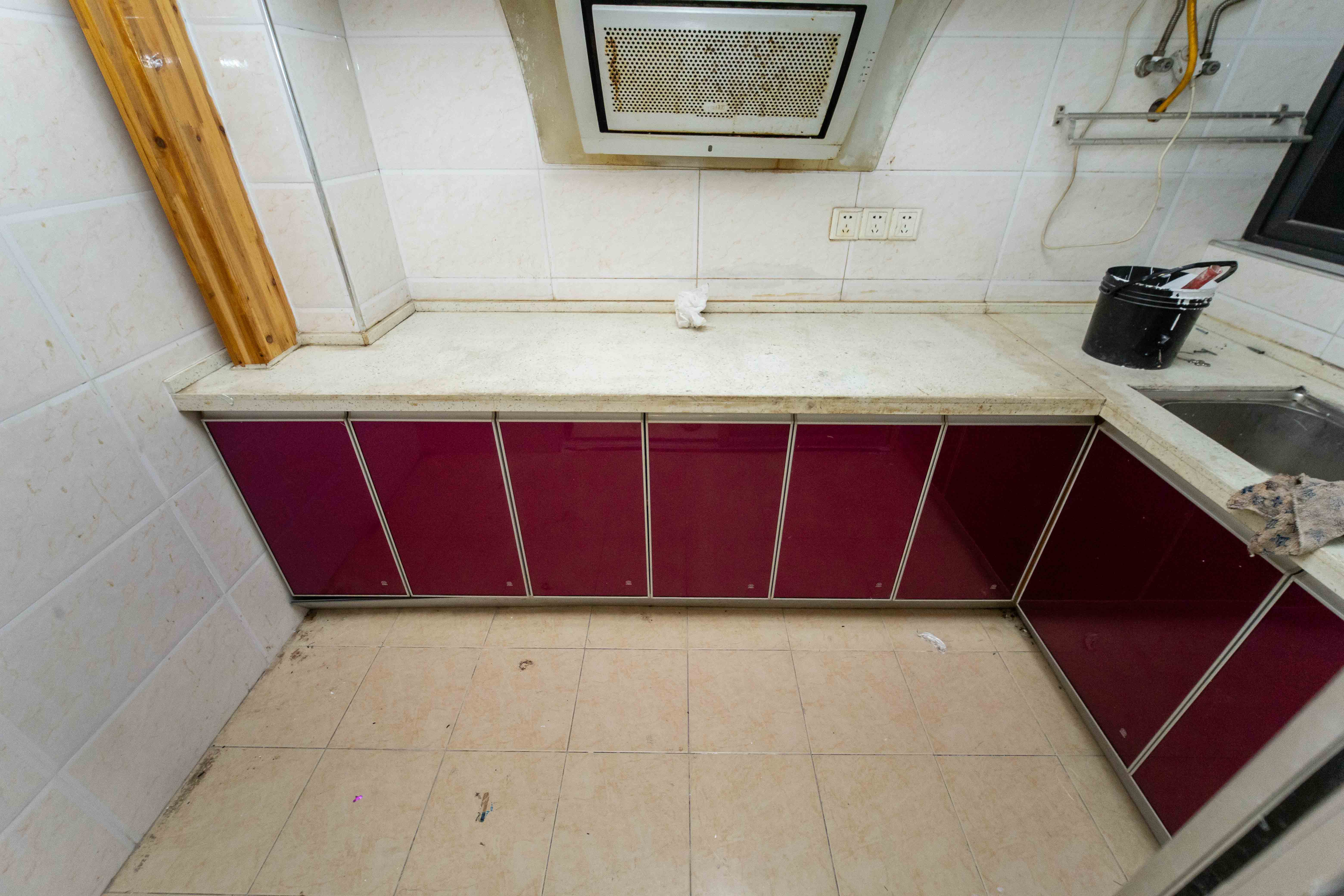 华城广场  2室2厅1卫    84.0万 华城广场  2室2厅1卫    84.0万厨房